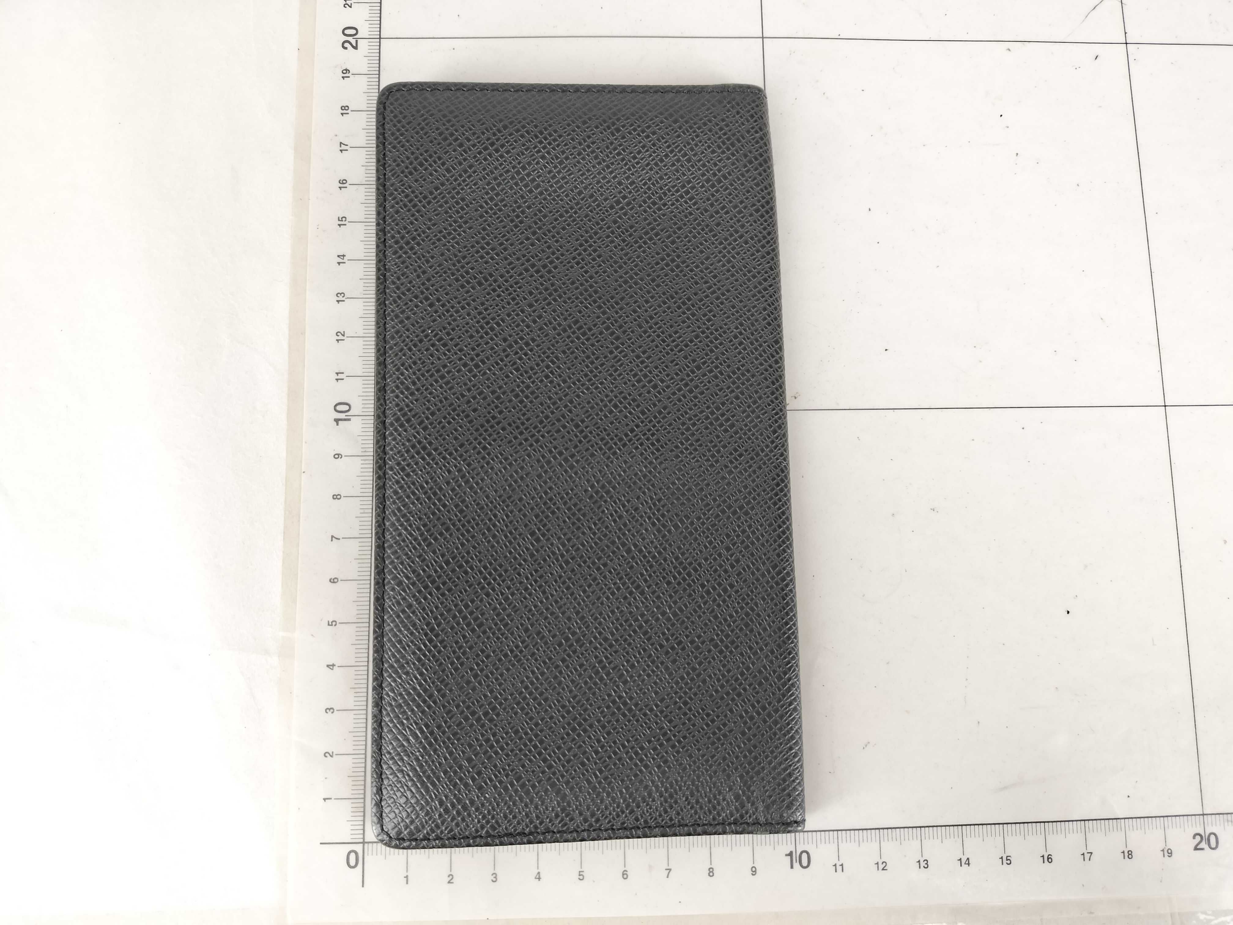Taiga Portefeuille Brazza Black Billfold — view 2
