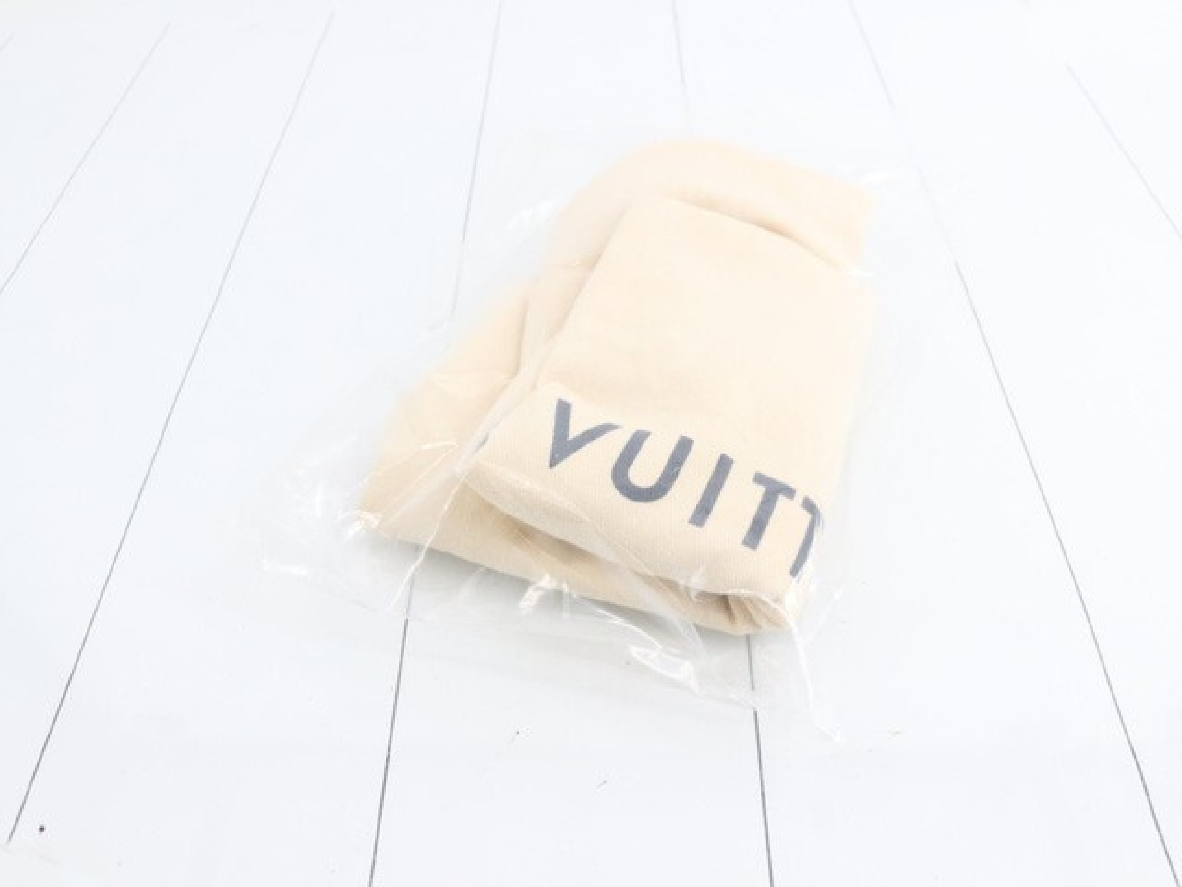 Vernis Montaigne MM Storage Bag — view 9