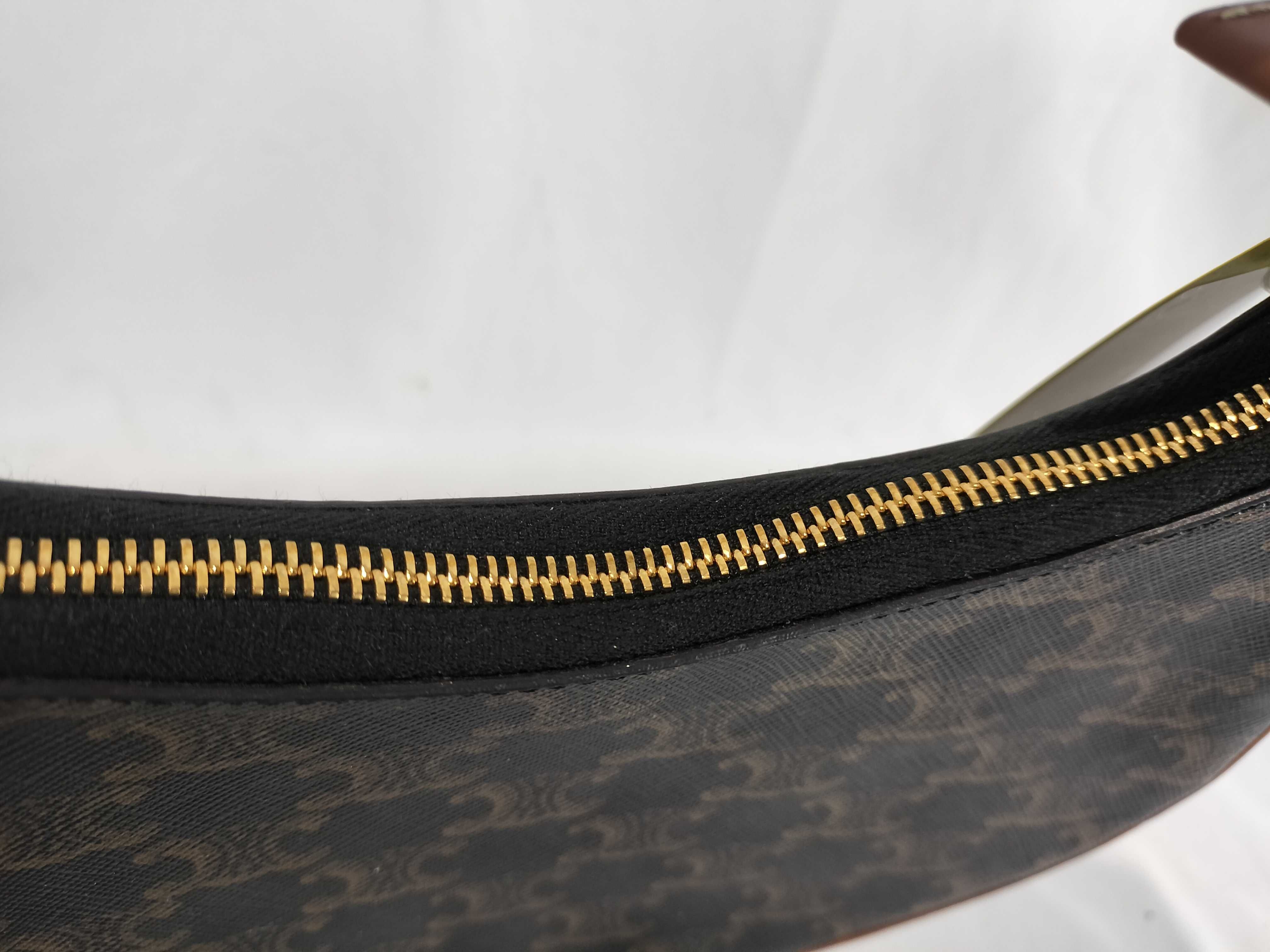 AVA Triomphe Handbag — view 8