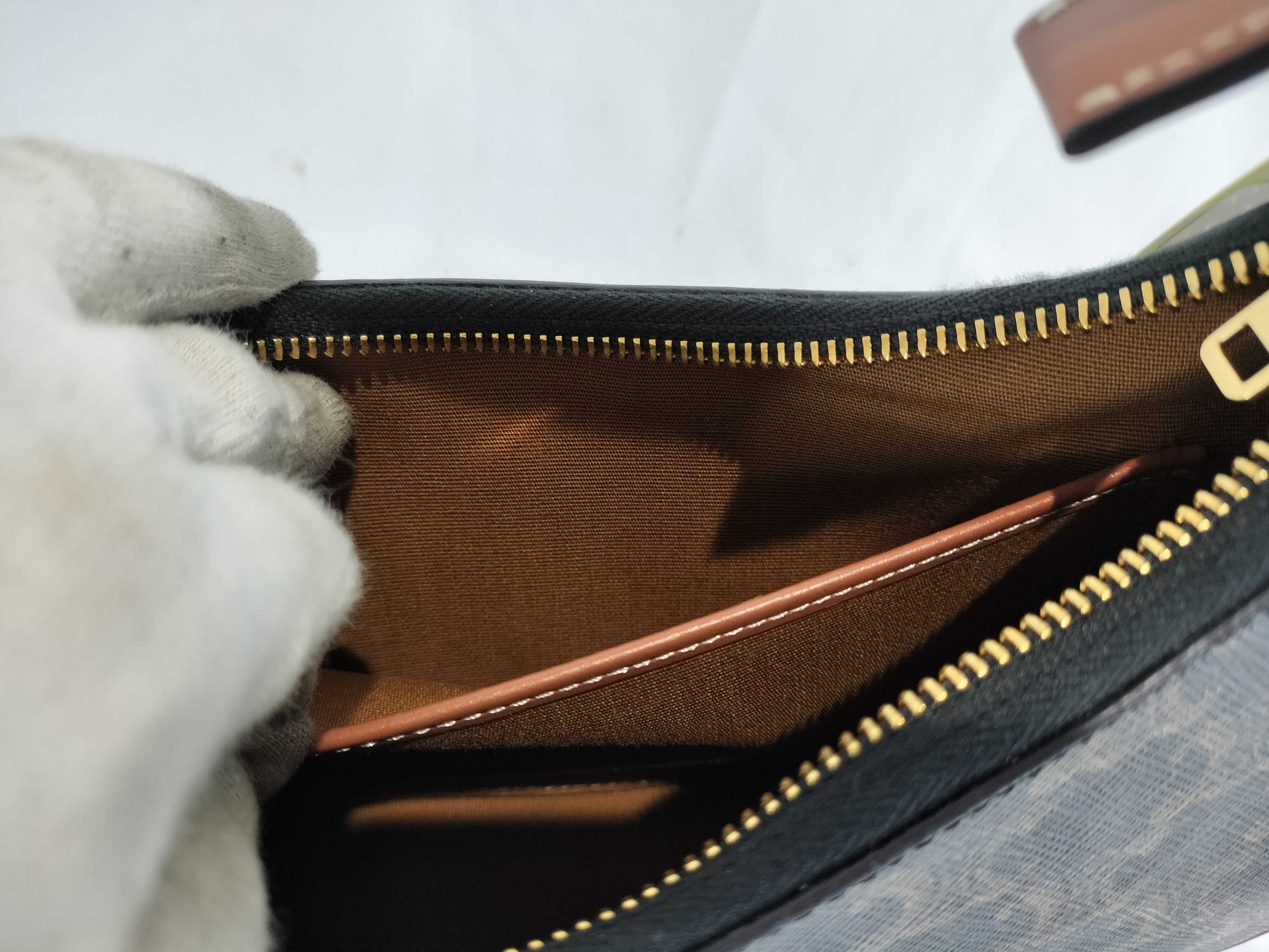 AVA Triomphe Handbag — view 10