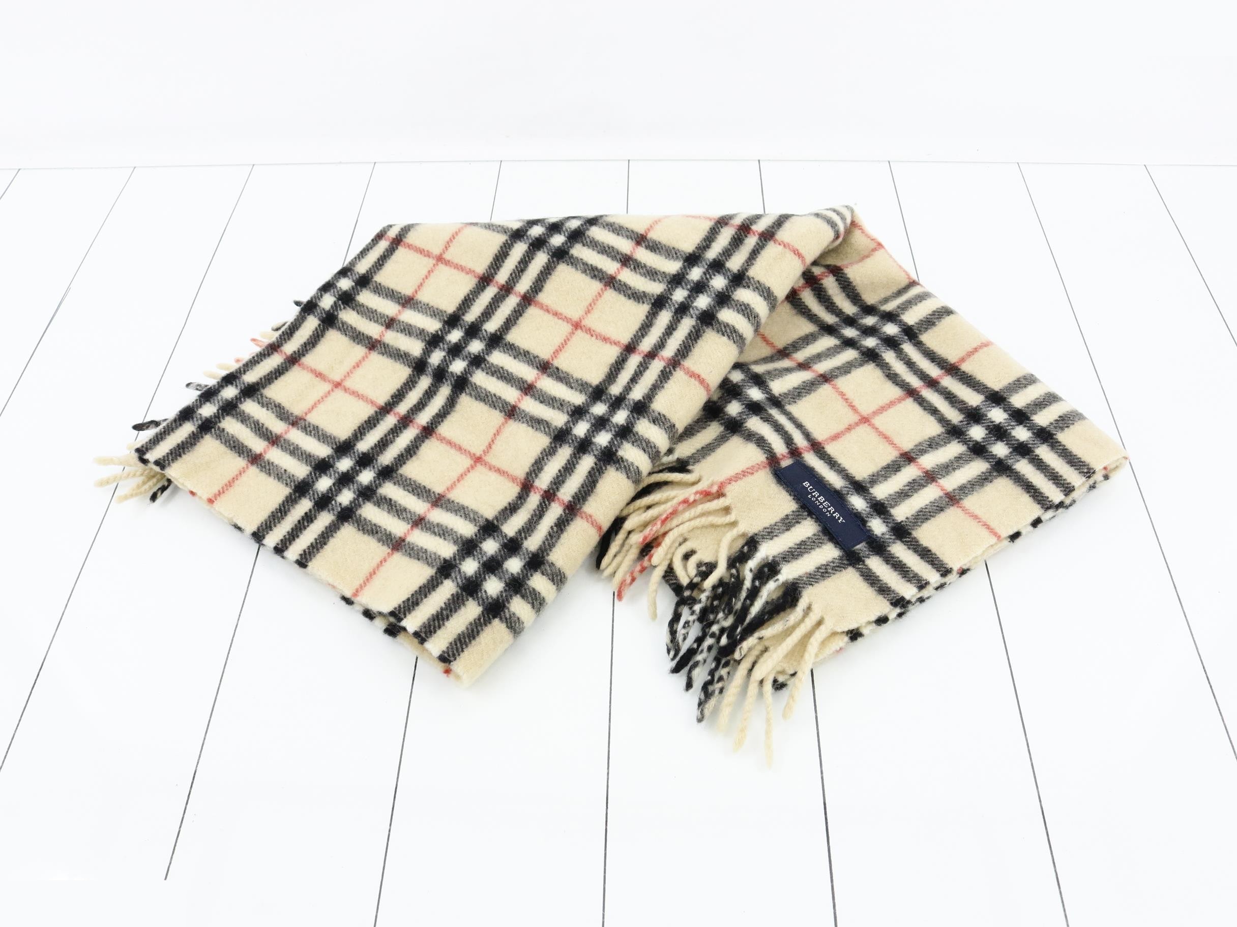 Other items: accessories, shawls (lap blankets) — view 2
