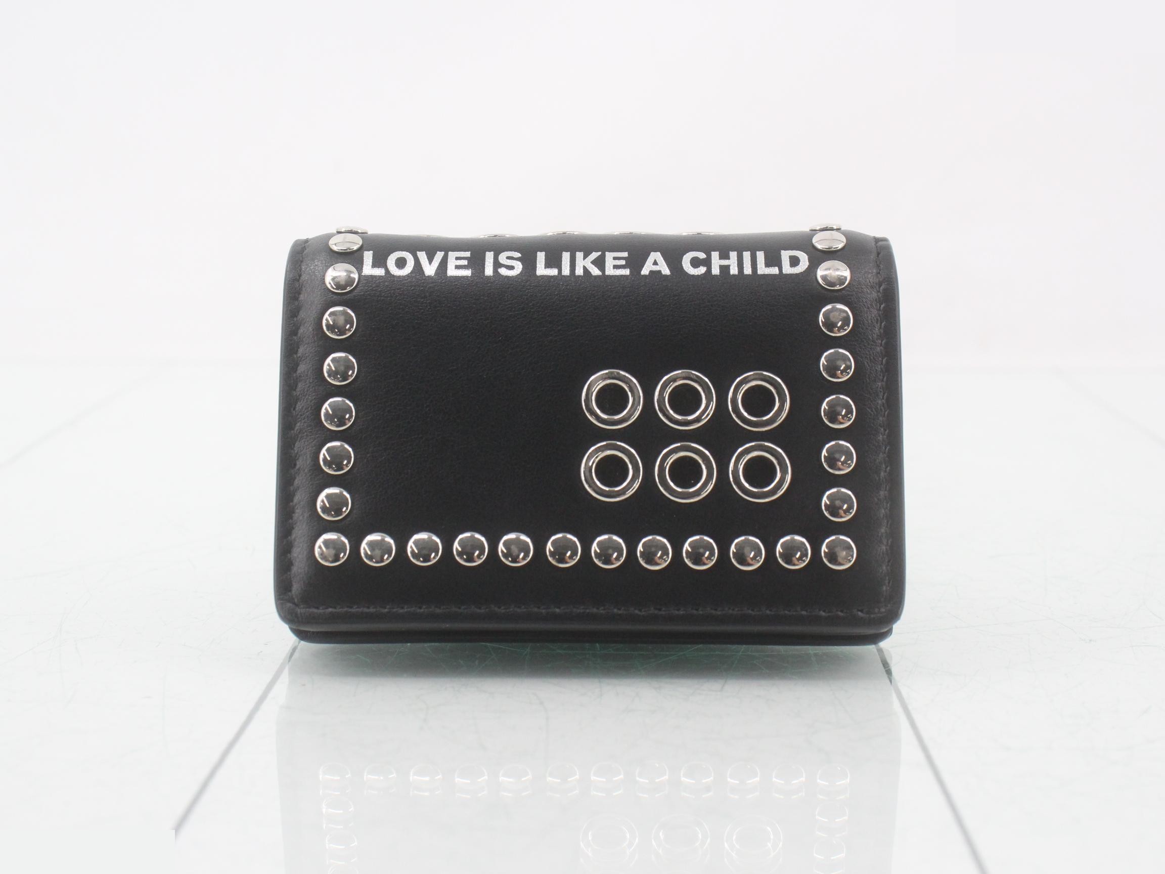 Chain wallet — view 2