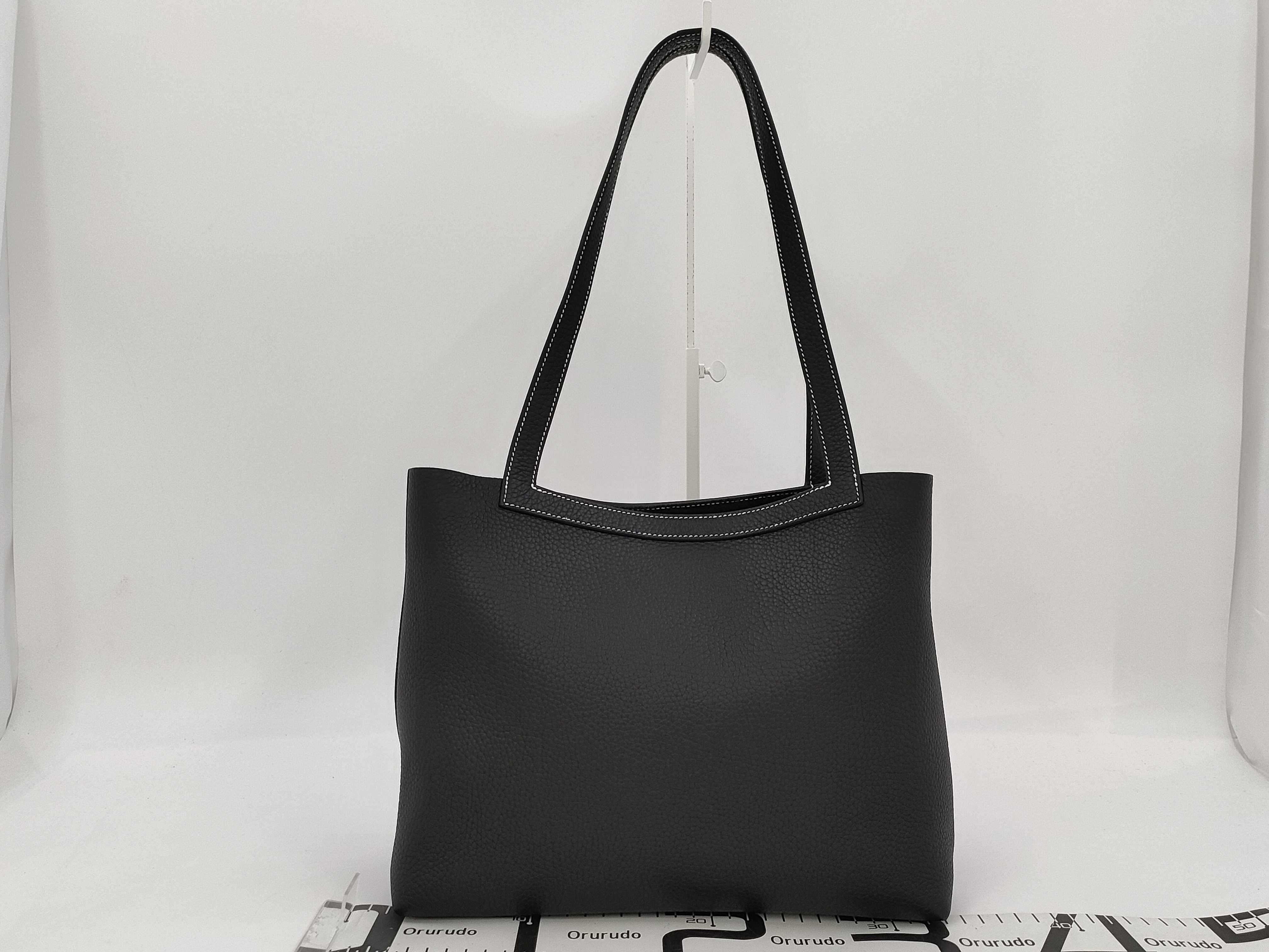 Cabasellier 31 U stamp Taurillon leather shoulder bag — view 2