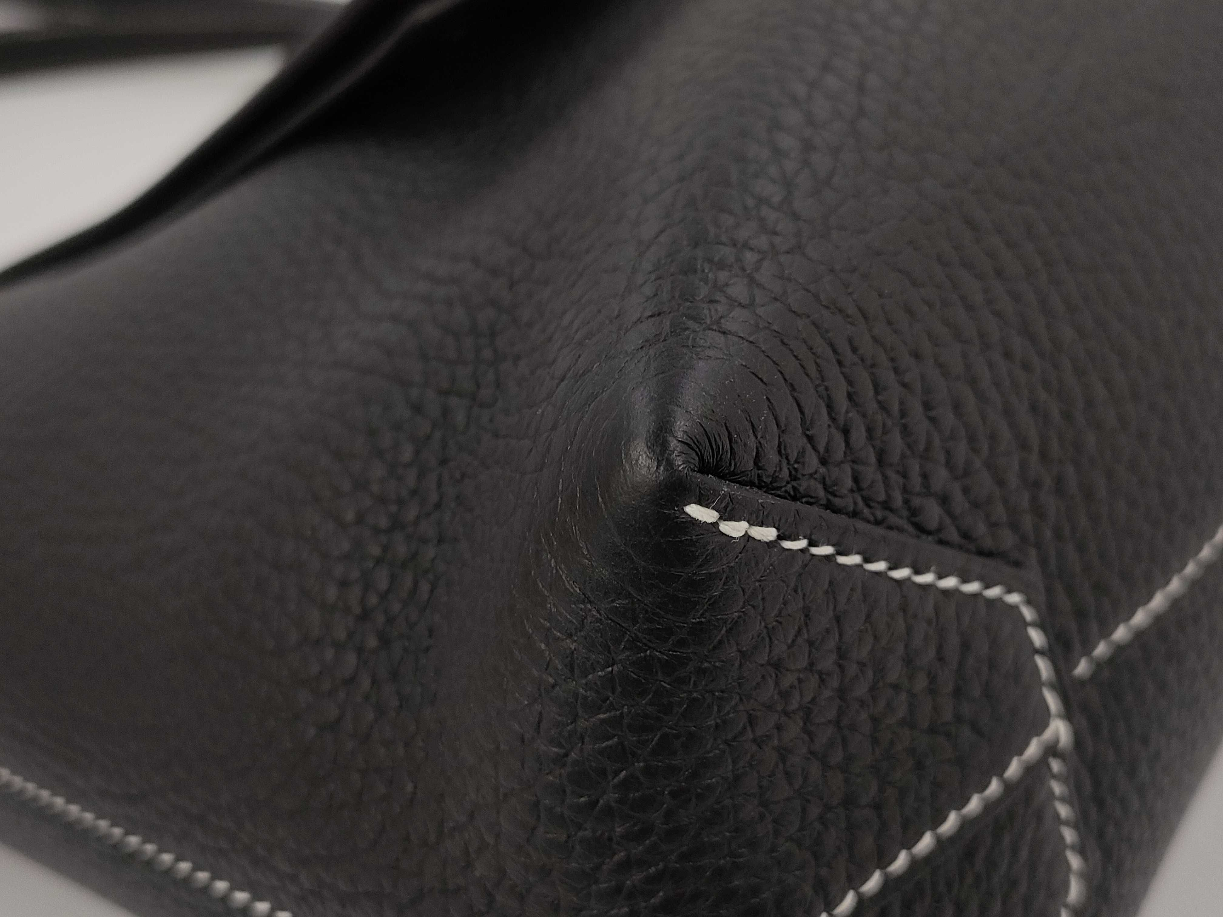 Cabasellier 31 U stamp Taurillon leather shoulder bag — view 10