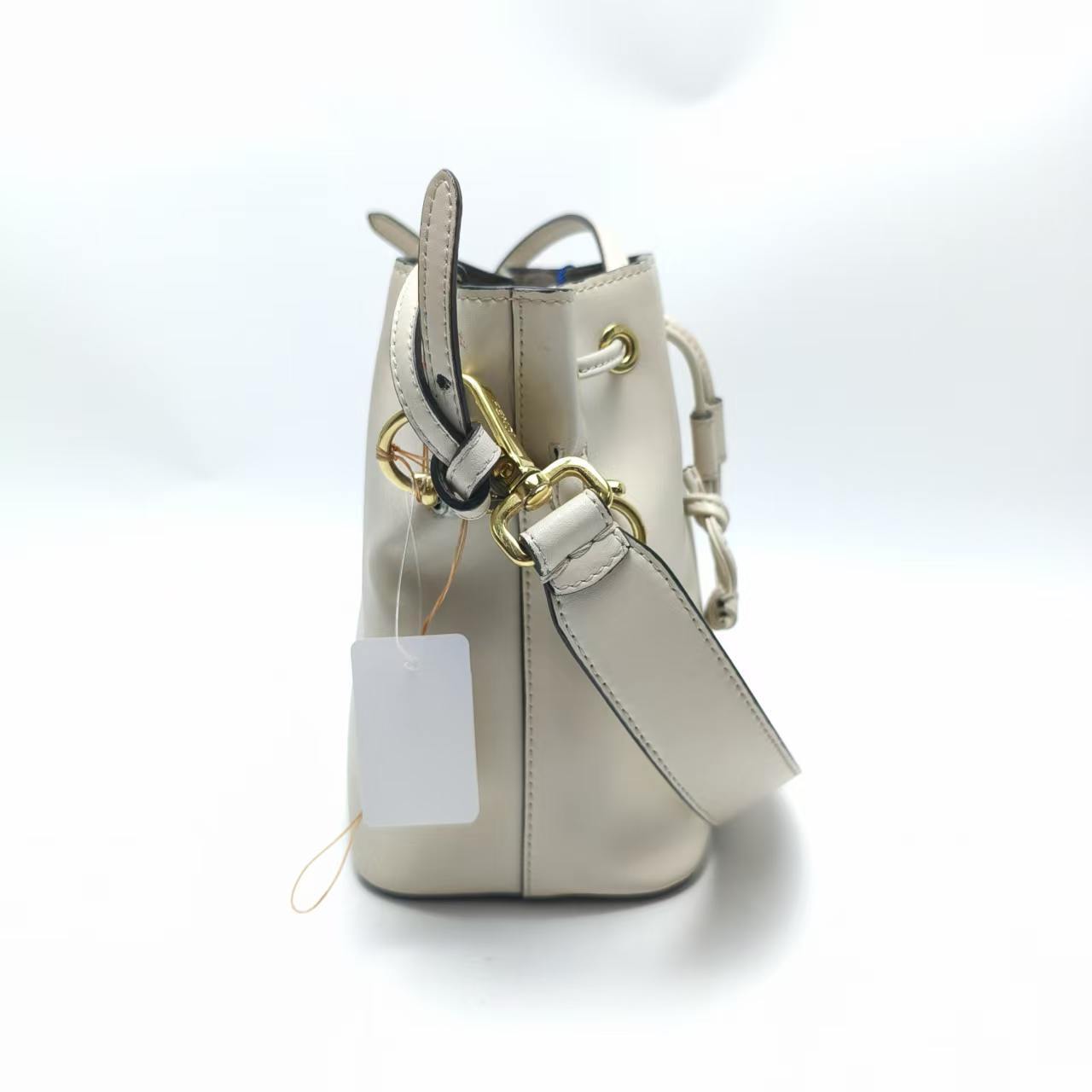 【*Shipped from: China*】FENDI Montresor Leather Shoulder Bag — view 3