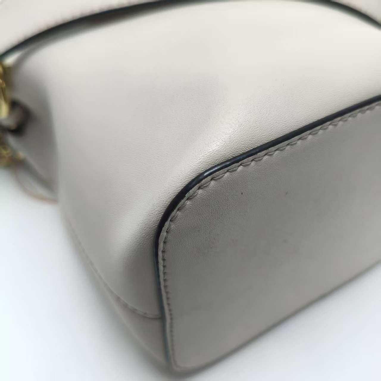 【*Shipped from: China*】FENDI Montresor Leather Shoulder Bag — view 6