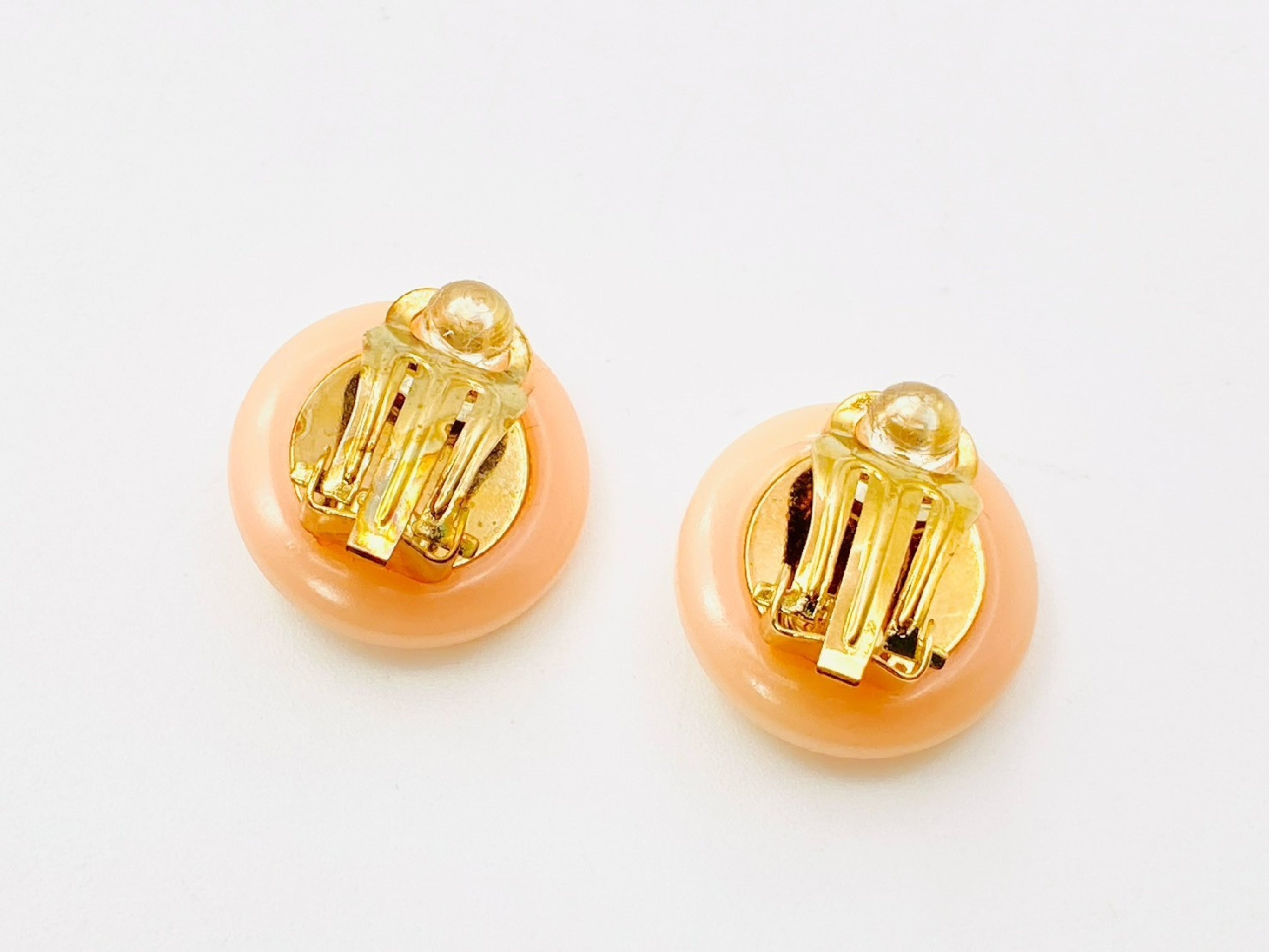 Coco Mark Faux Pearl Round Earrings 03P Resin Plastic Pink Earrings — view 2