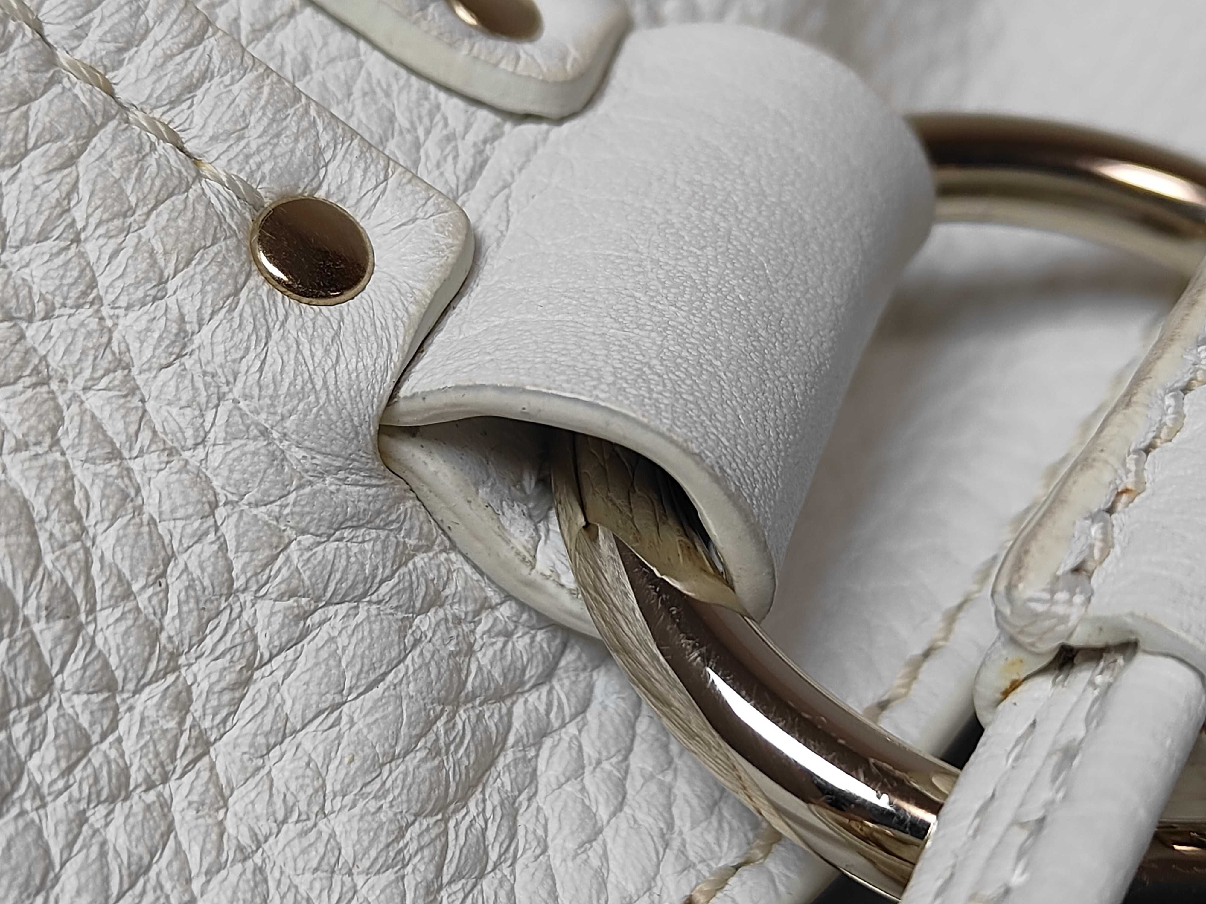 Bittersweet Leather Hand Shoulder Bag (White) — view 5