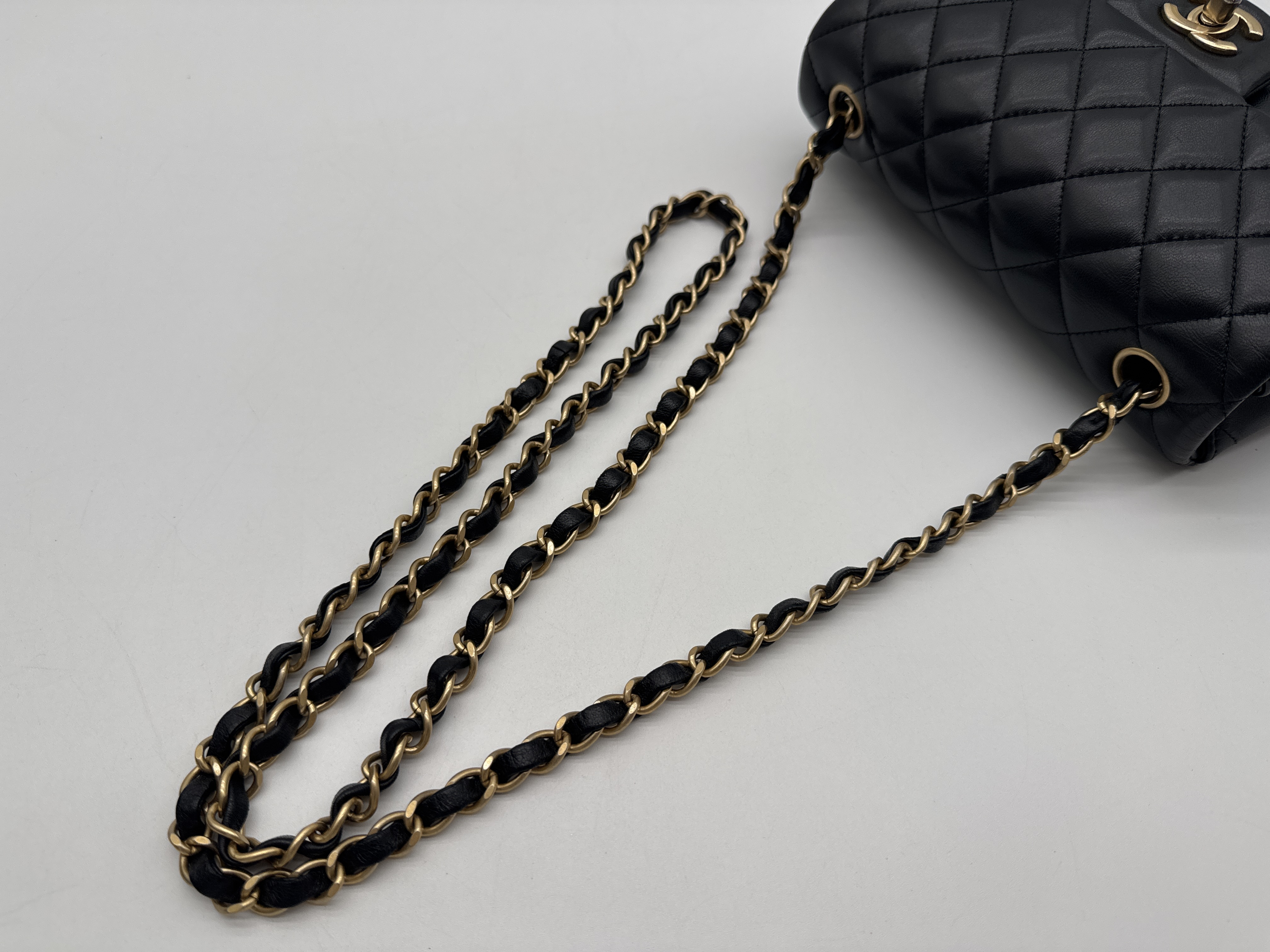 Lambskin Mini Matelassé 20 Black Shoulder Bag — view 8