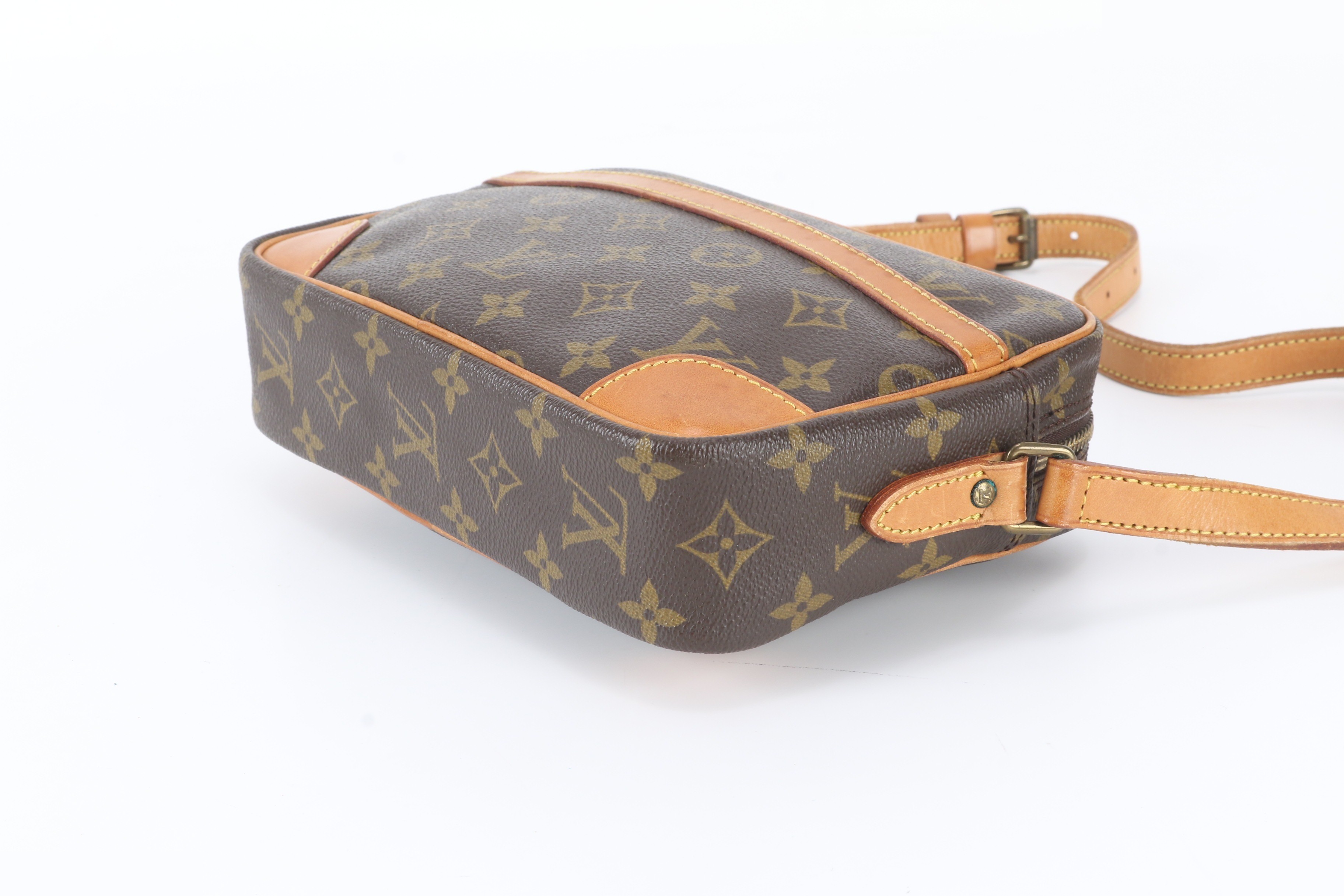 Monogram Trocadero 24 M51276 Leather — view 4