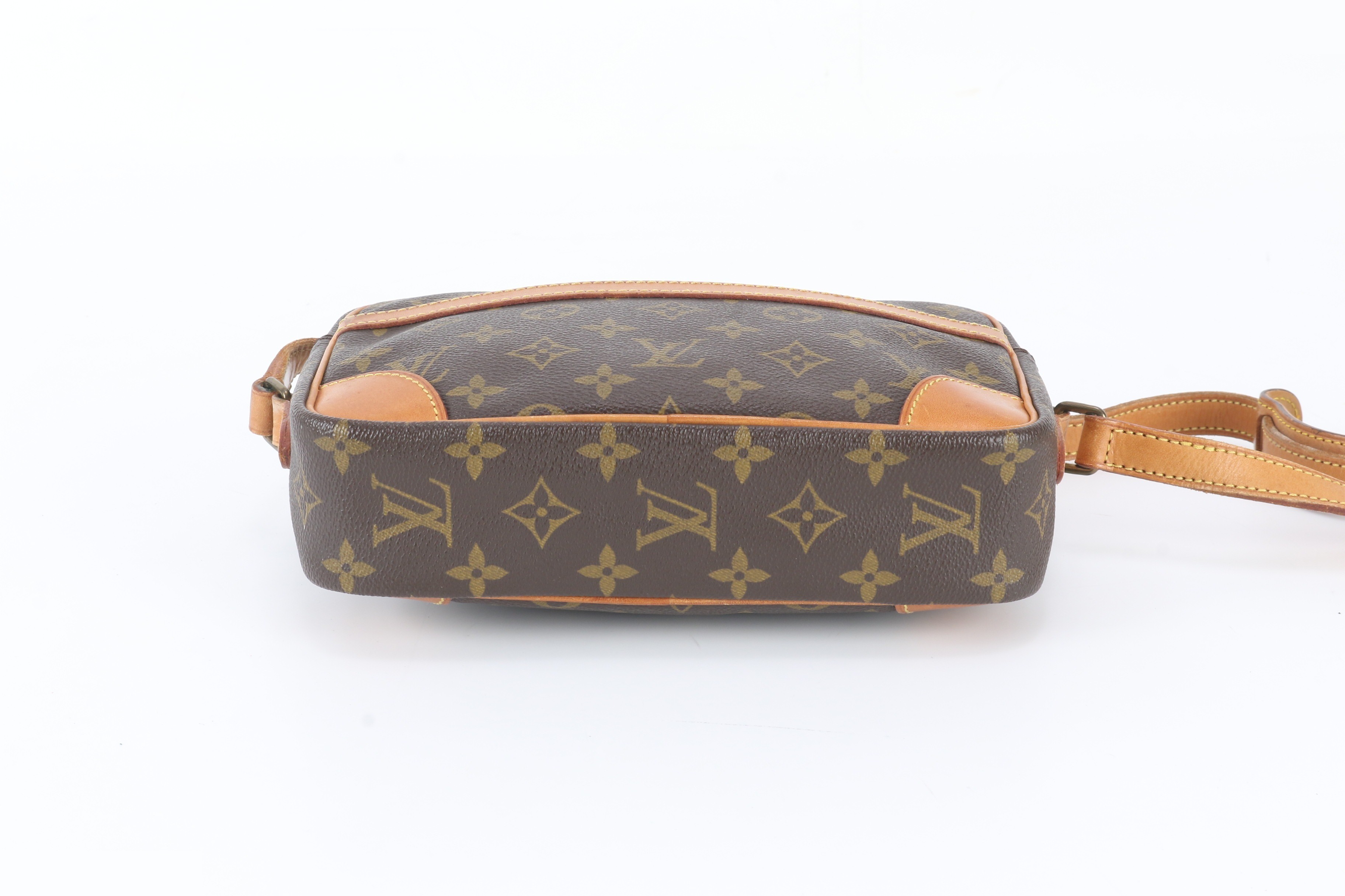 Monogram Trocadero 24 M51276 Leather — view 6
