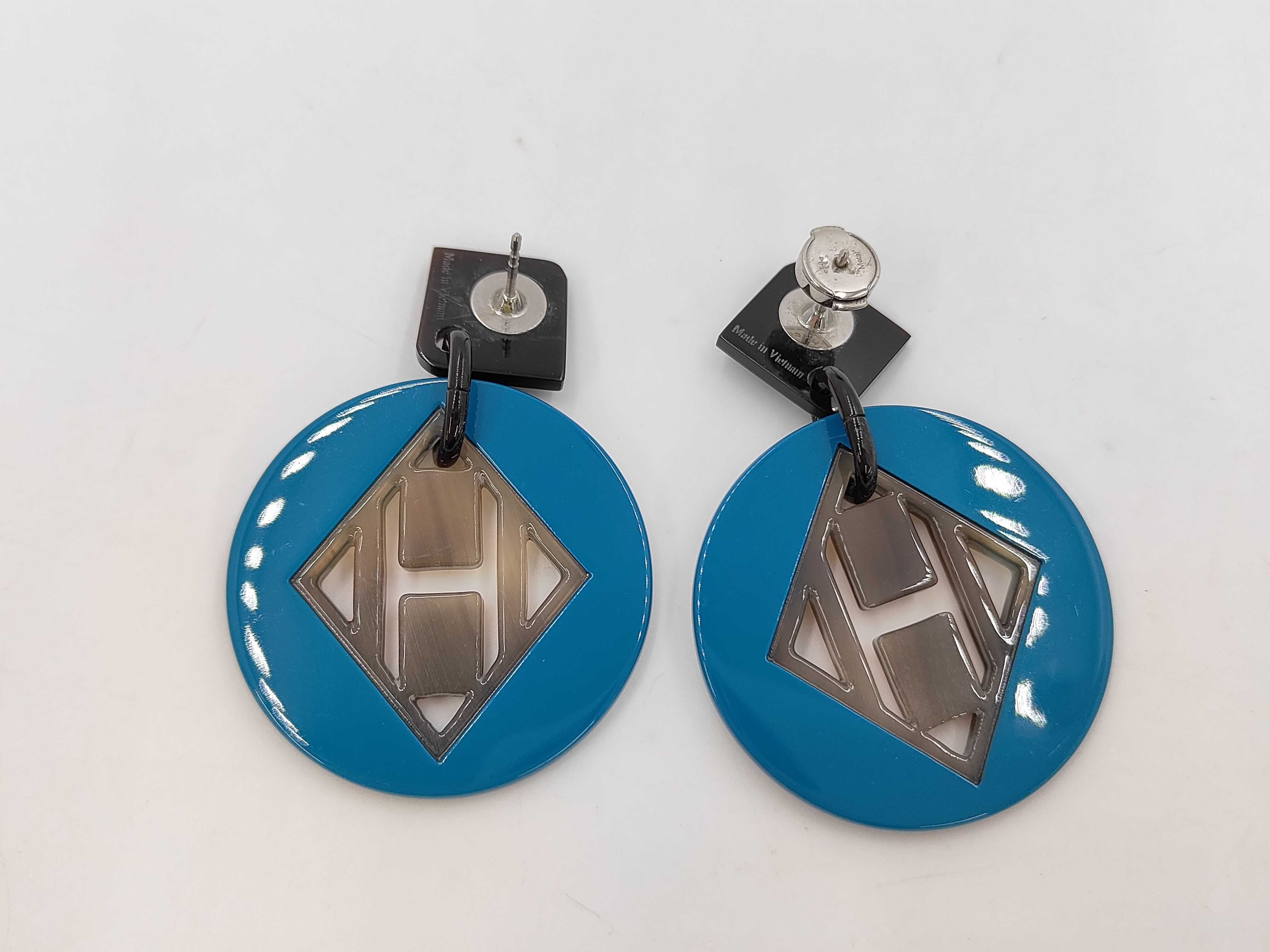earrings — view 2