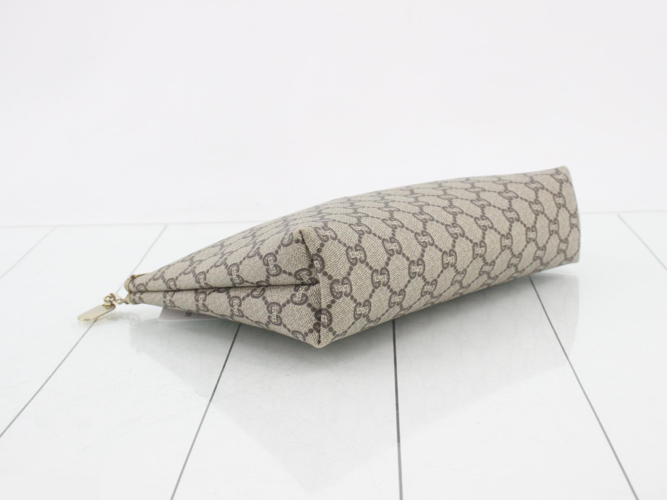 GG Supreme (Bag) - Second Bag - Gucci Plus - GG Pattern — view 5