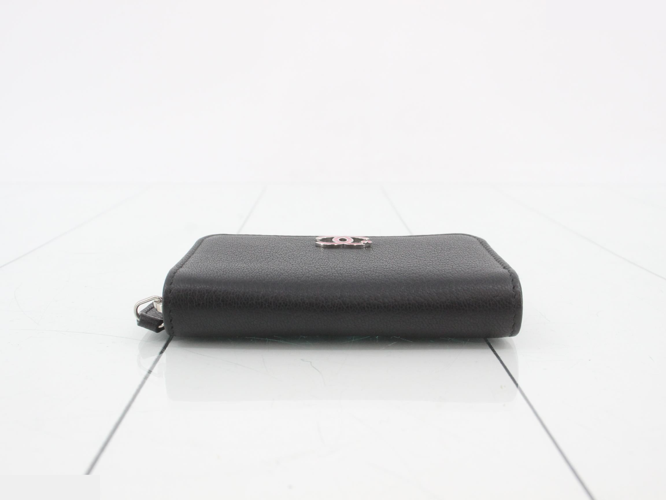 Coin case, unused — view 3
