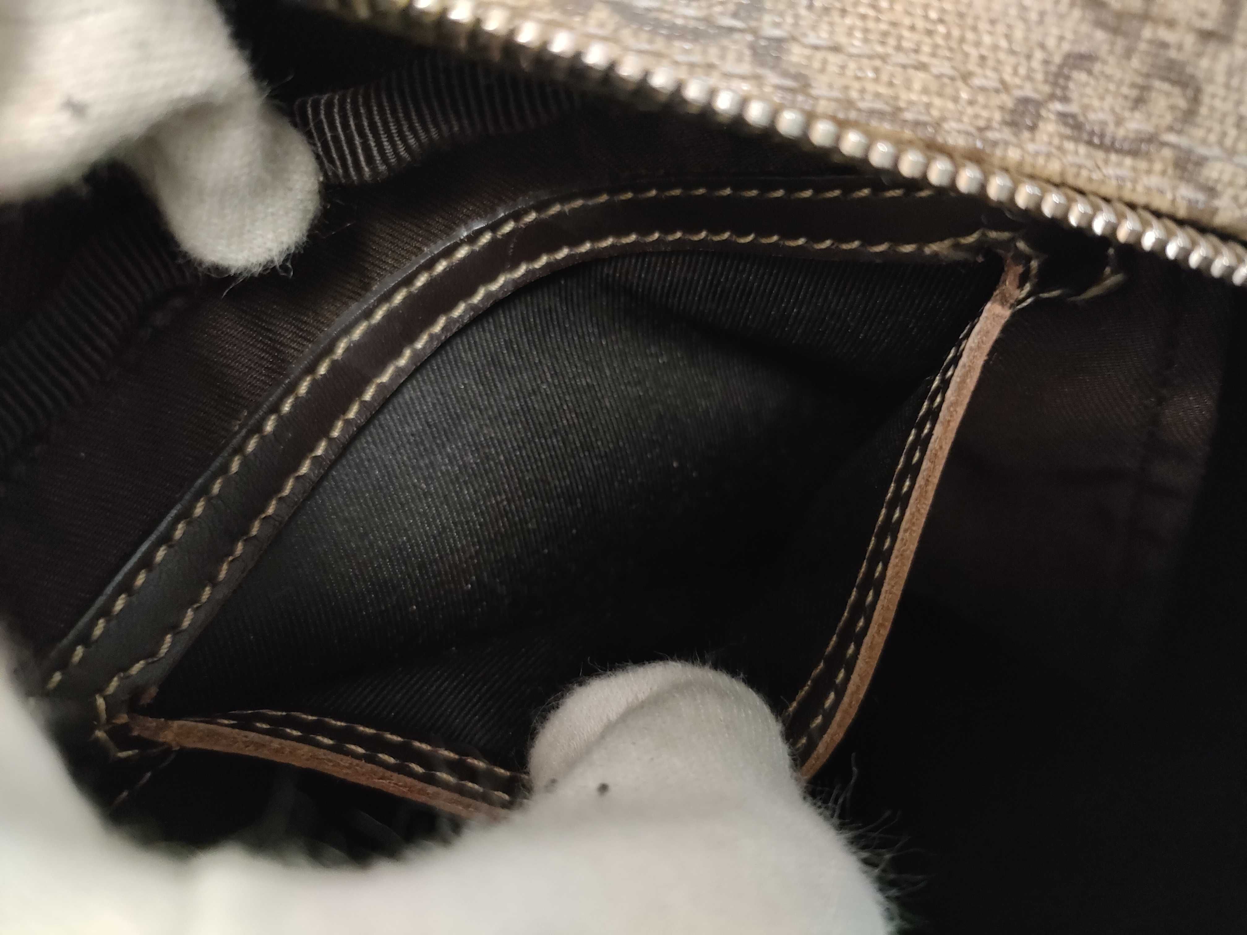 GG Supreme Gucci Bag Shoulder Bag — view 13