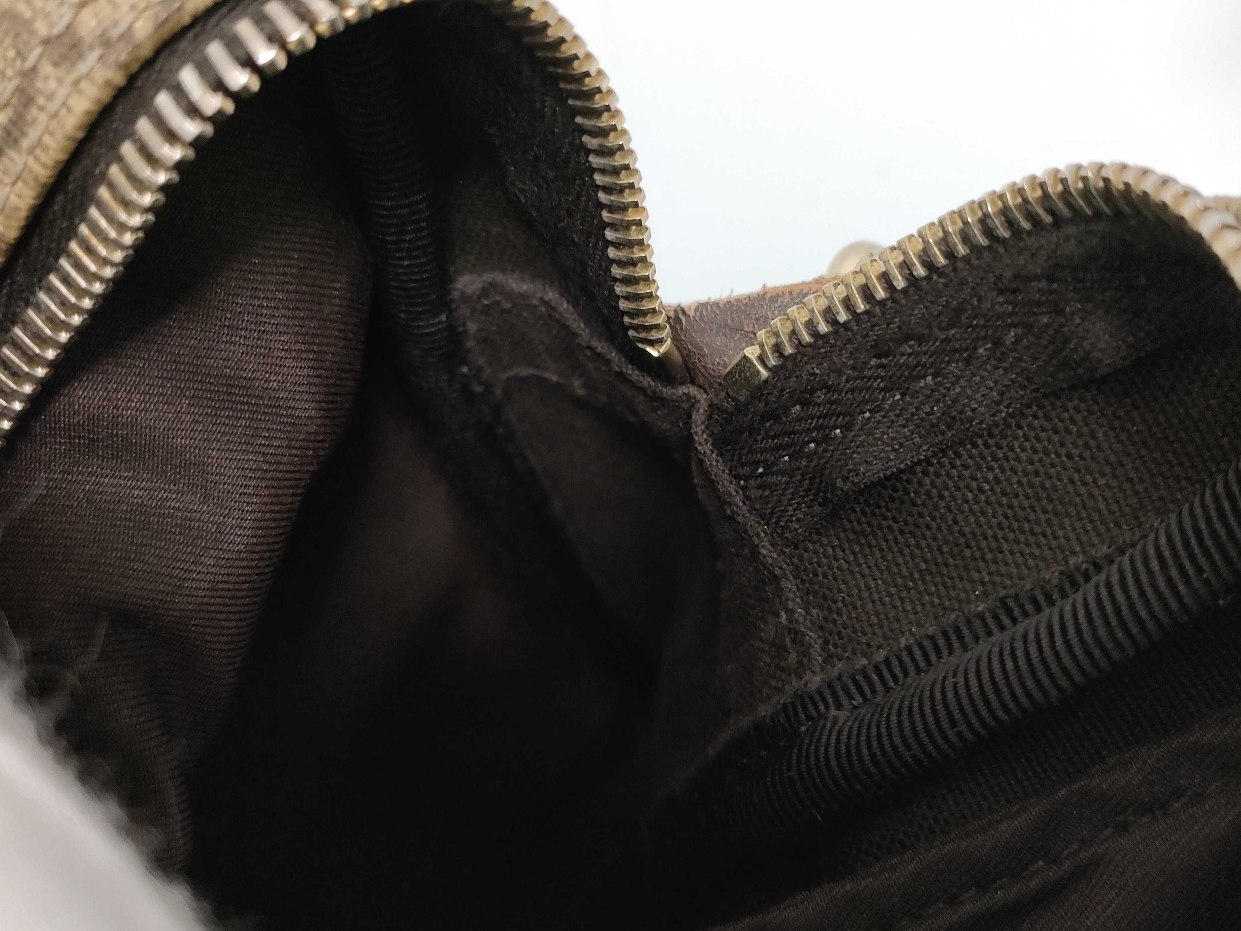 GG Supreme Gucci Bag Shoulder Bag — view 14