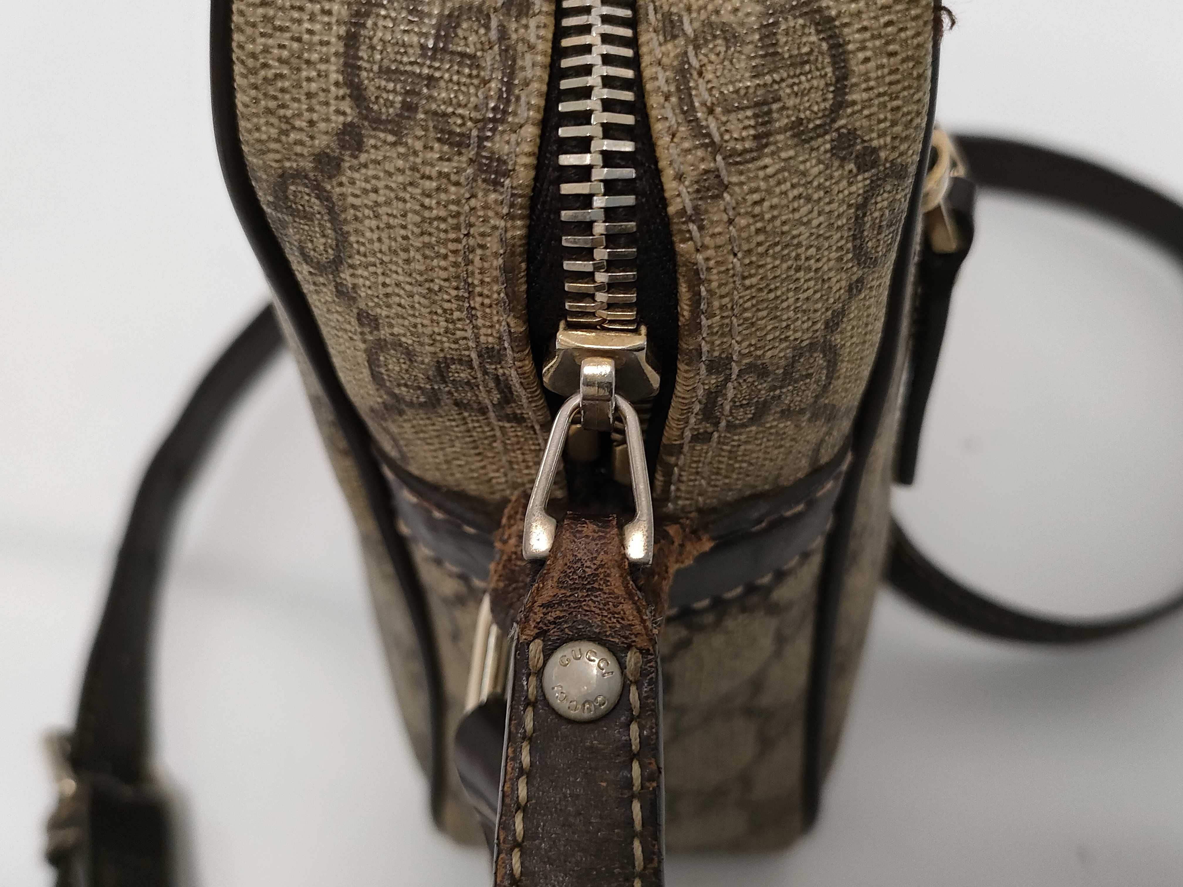 GG Supreme Gucci Bag Shoulder Bag — view 7