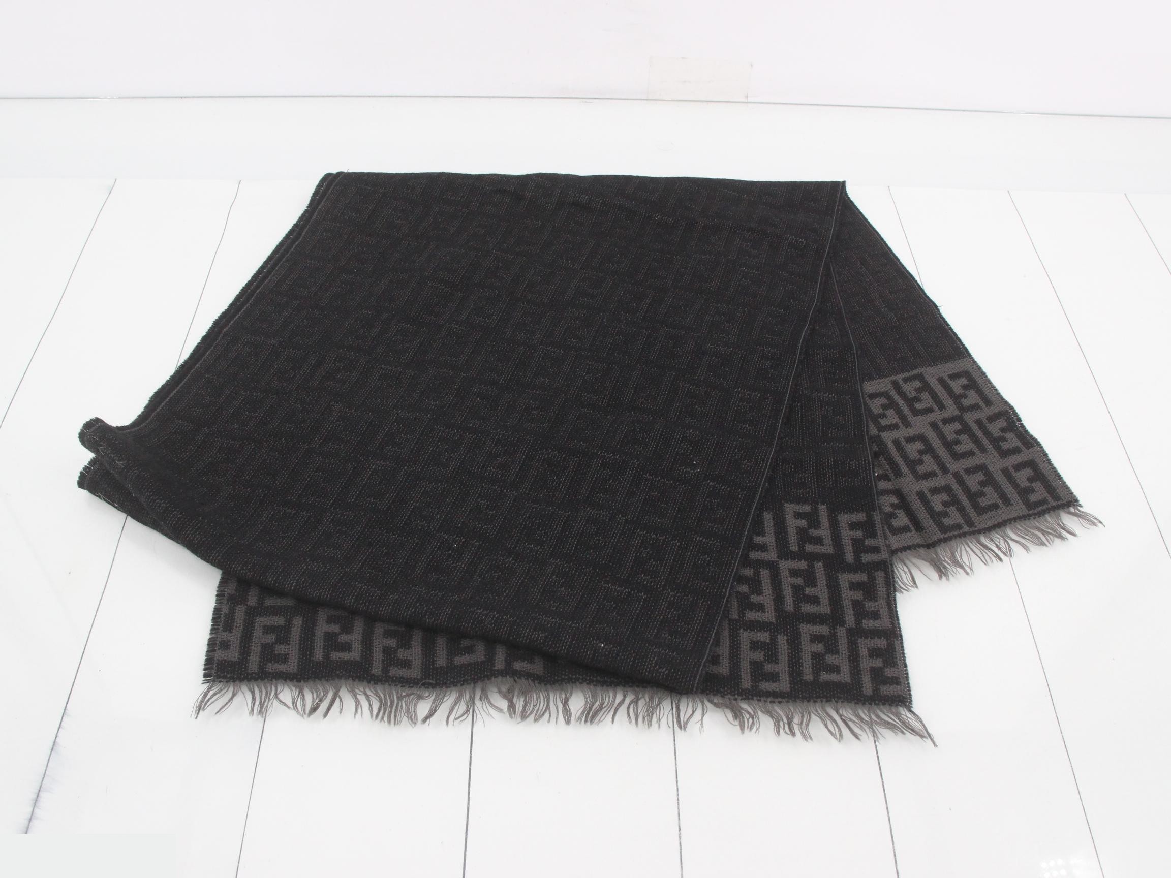 ZUCCA scarf with tag — view 3
