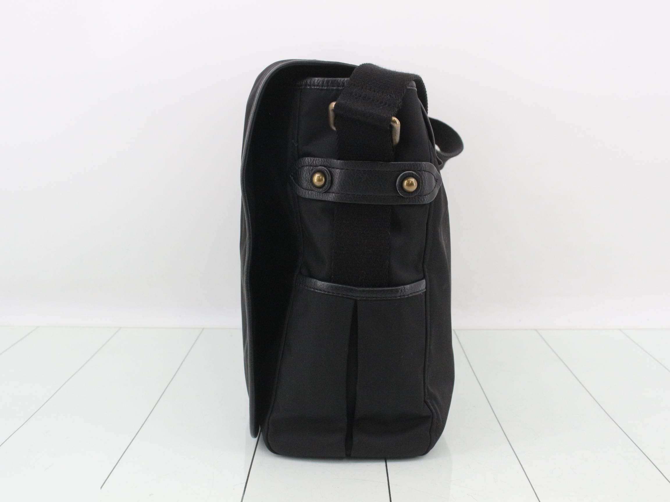 Nylon messenger bag, black — view 3