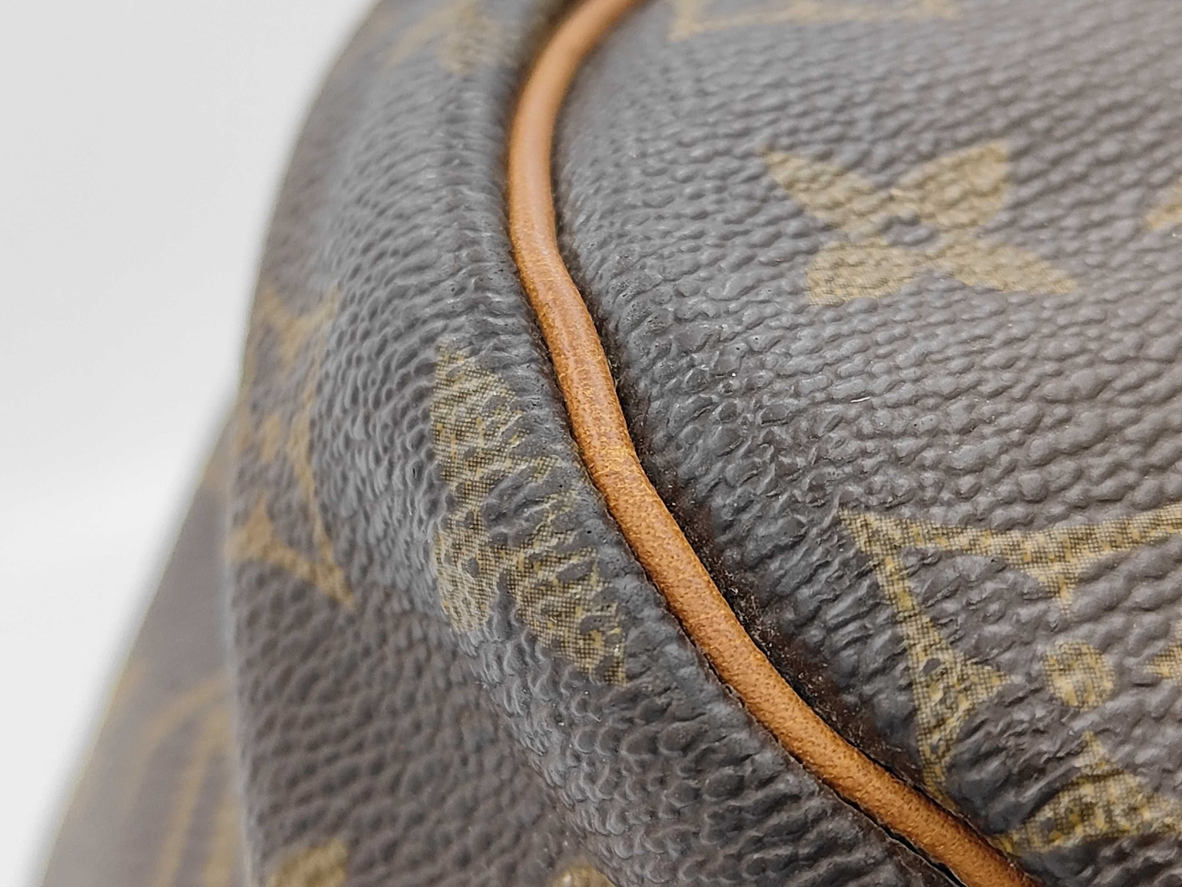 Saumur Shoulder Bag — view 6