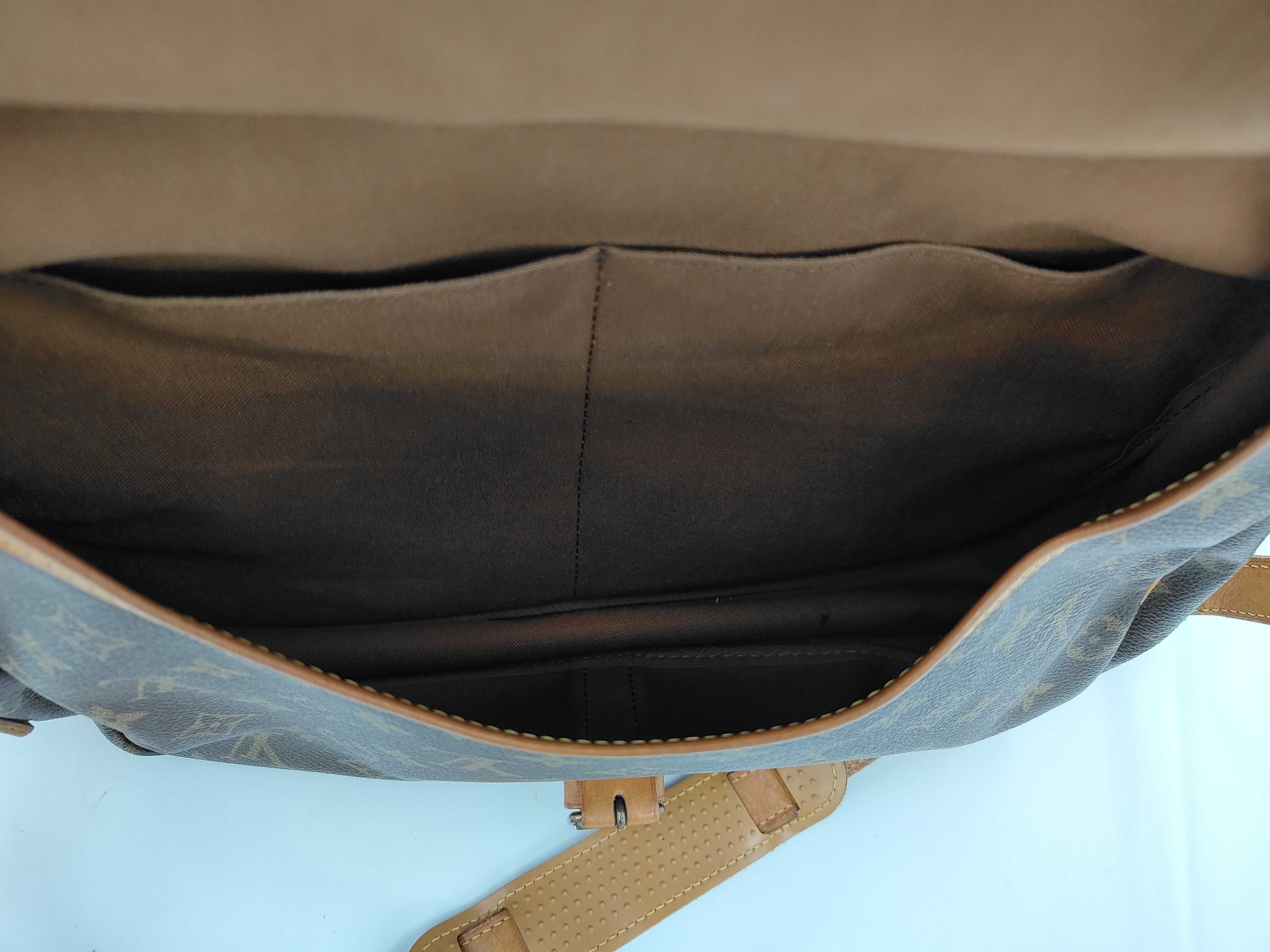 Saumur Shoulder Bag — view 9