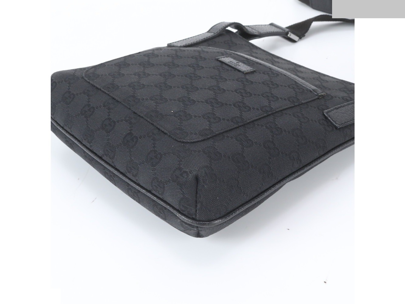 GG Canvas (Bag) - Shoulder Bag — view 4