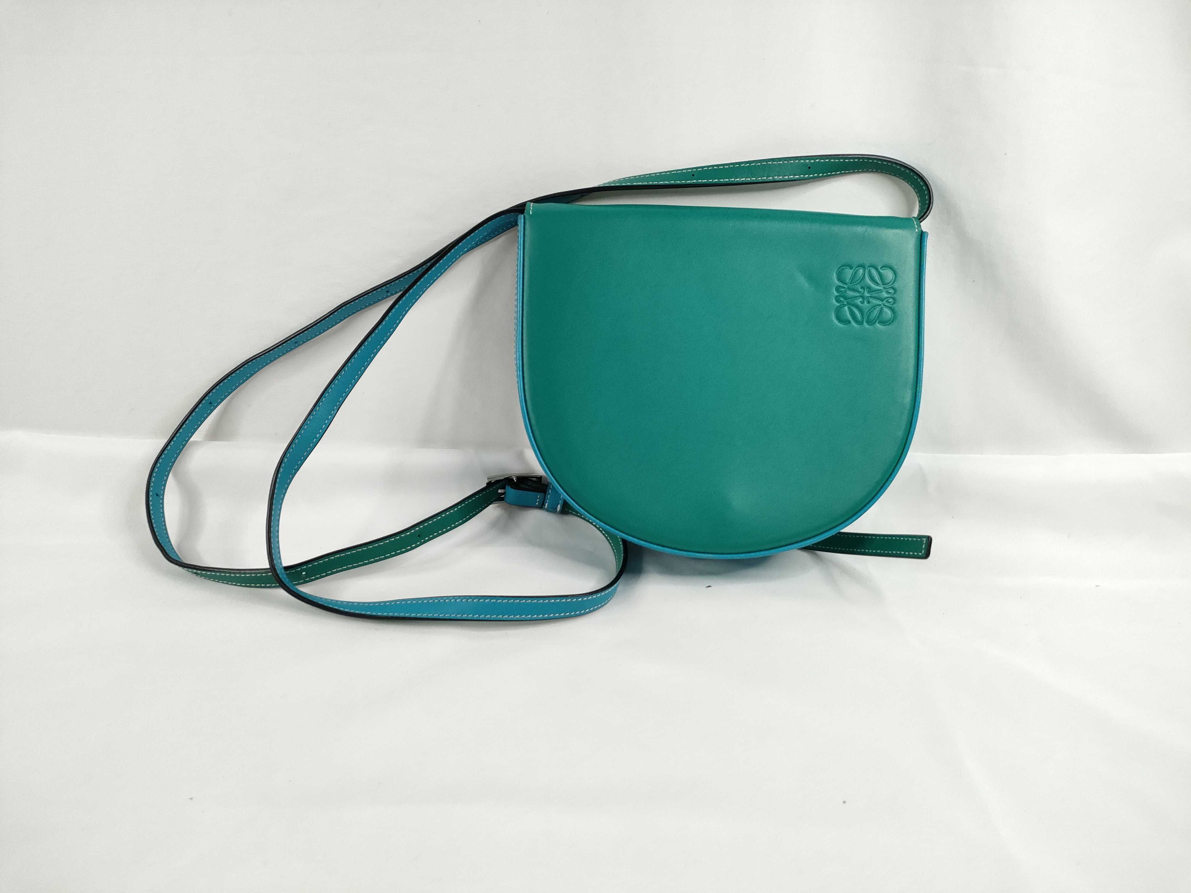 heel bag bicolor shoulder bag emerald green shoulder bag