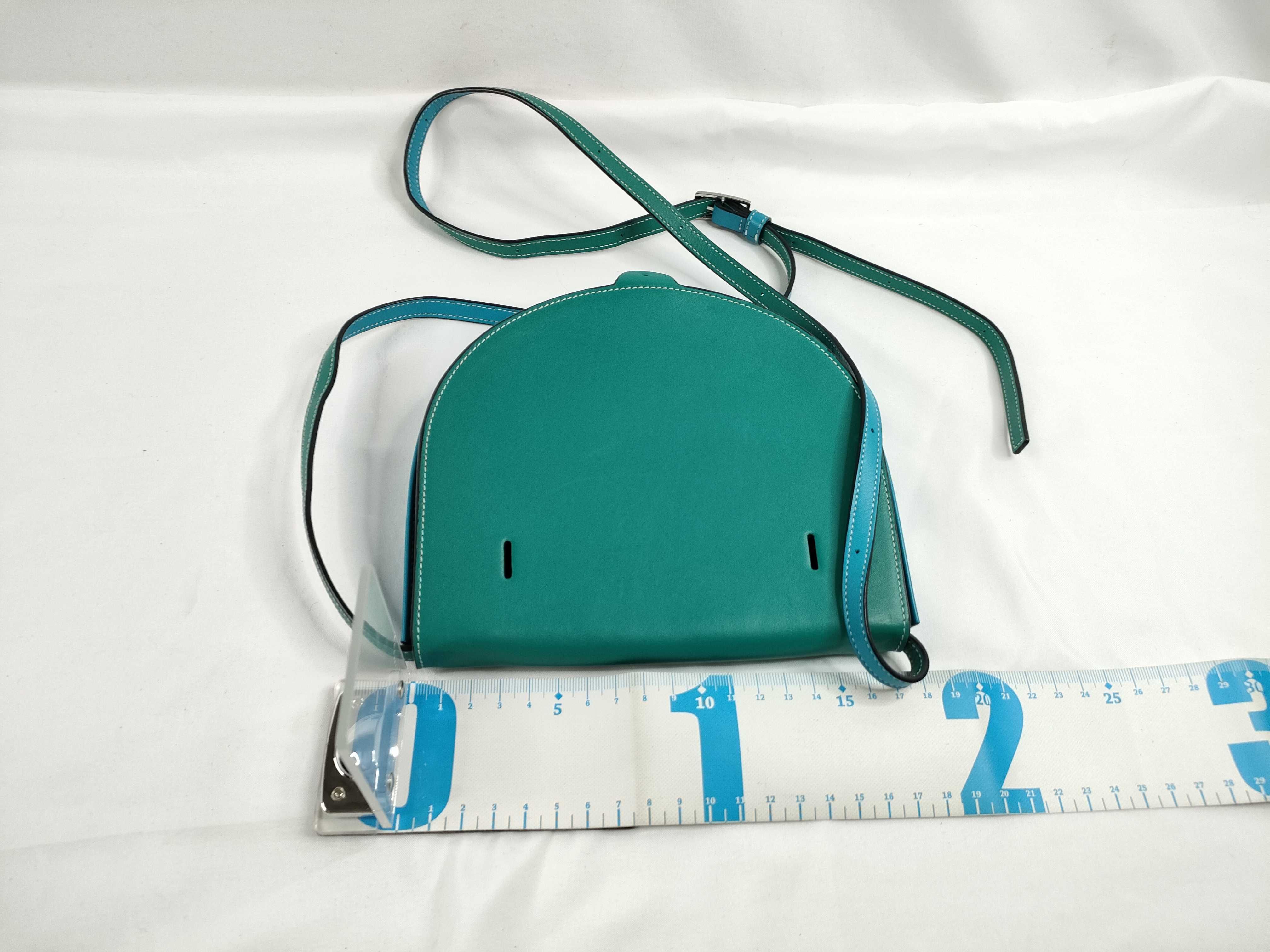 heel bag bicolor shoulder bag emerald green shoulder bag — view 2