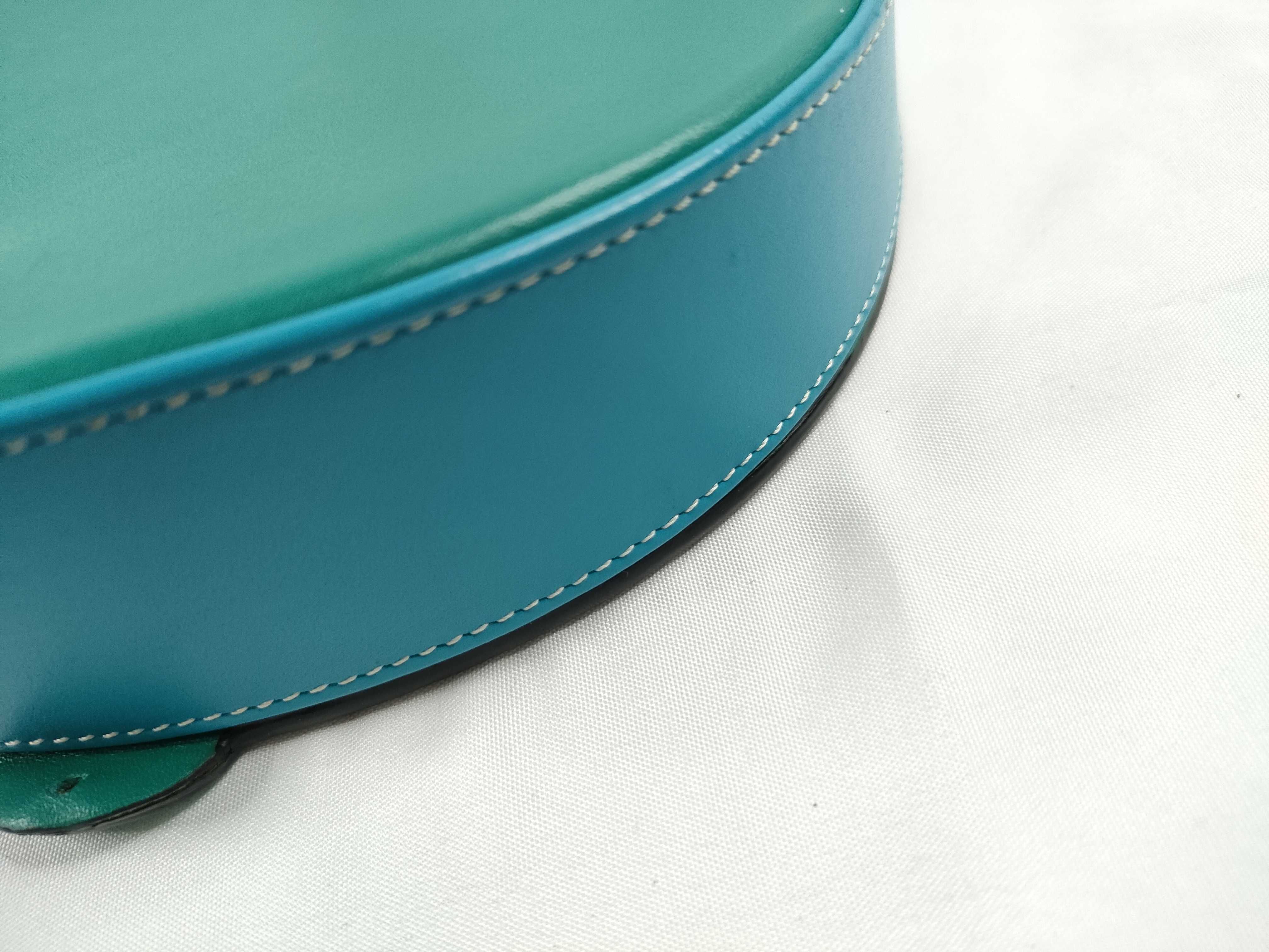 heel bag bicolor shoulder bag emerald green shoulder bag — view 5