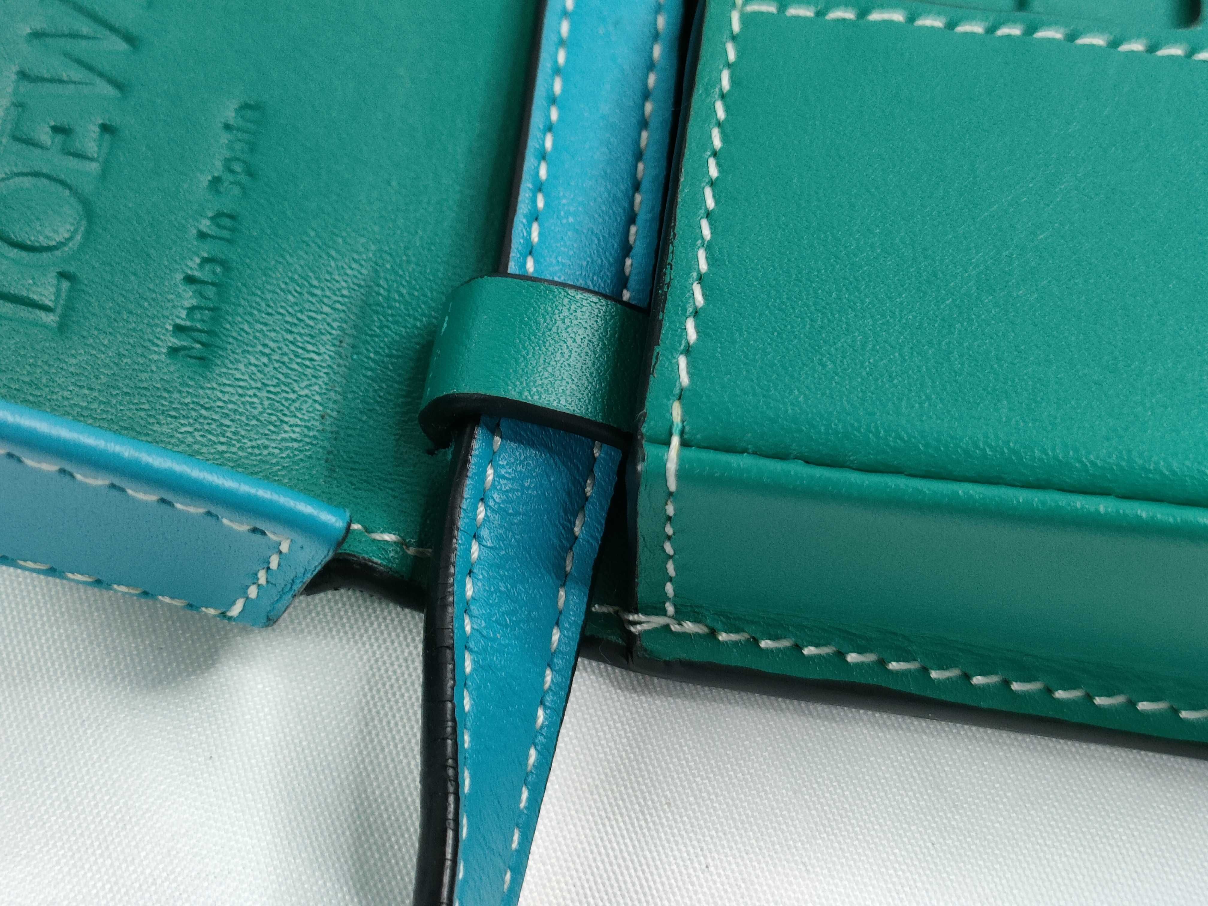 heel bag bicolor shoulder bag emerald green shoulder bag — view 8