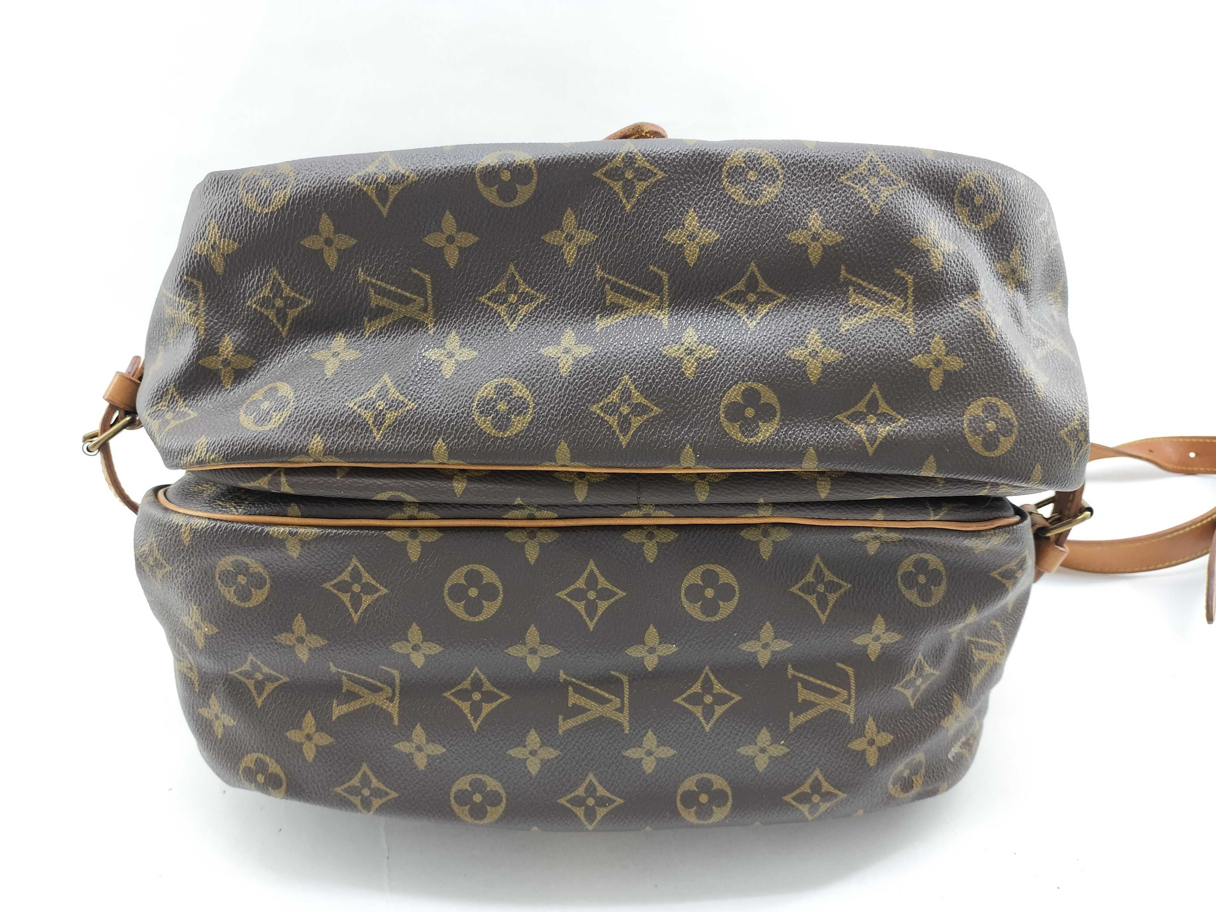 Monogram Saumur 35 M42254 AR8911 Shoulder Bag — view 3