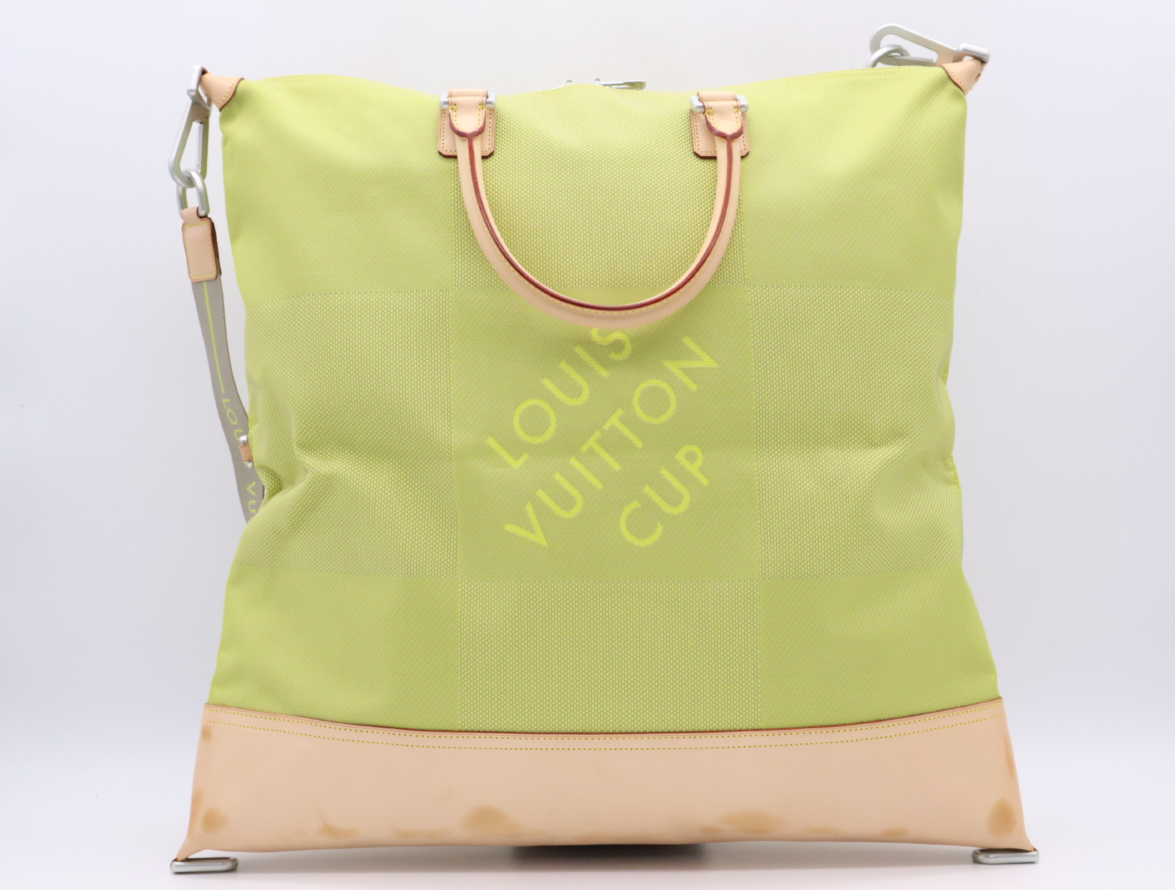 M80633 Damier Geant American Cube LV Cup Limited Edition Shoulder Bag with Padlock and 2 Keys — view 2