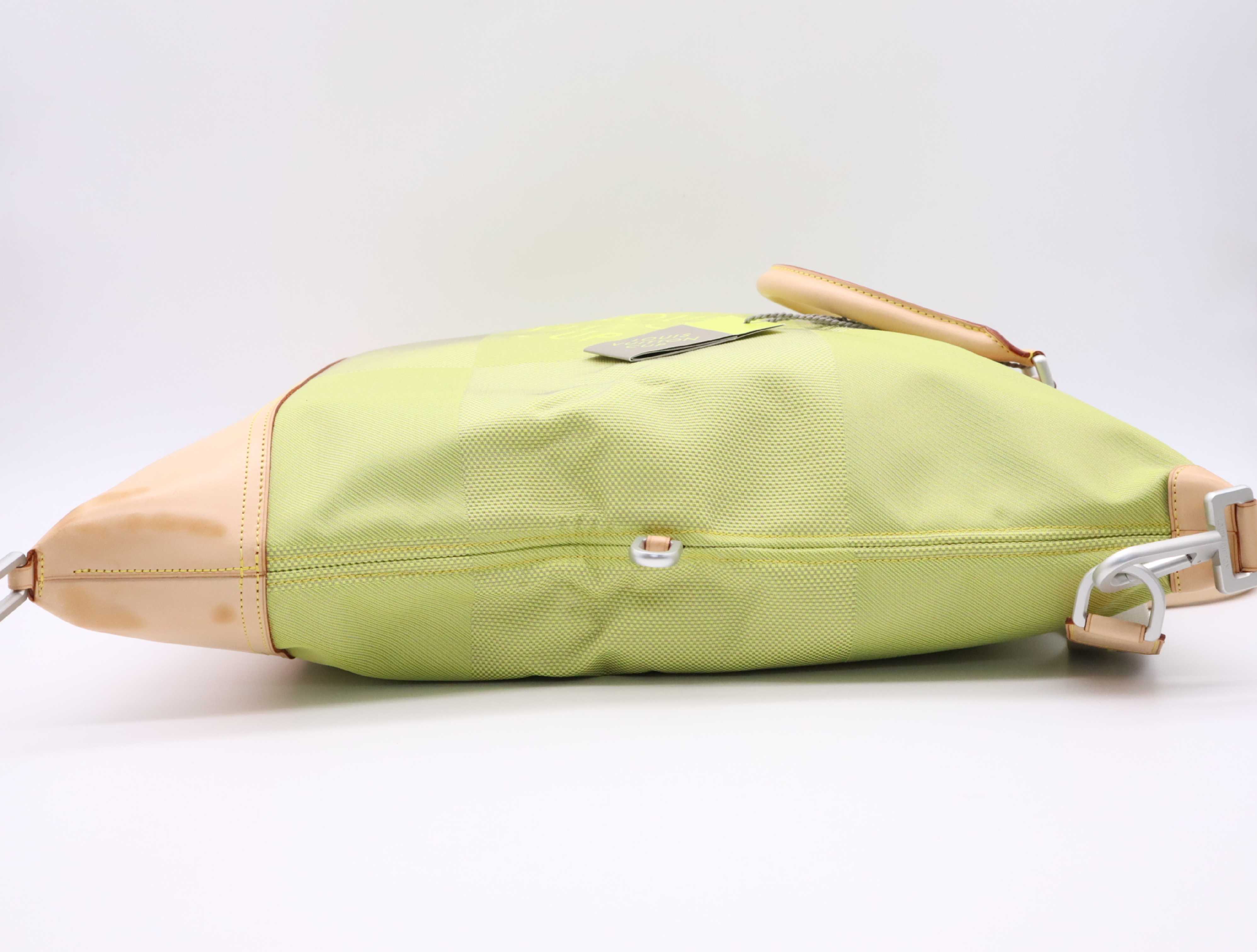 M80633 Damier Geant American Cube LV Cup Limited Edition Shoulder Bag with Padlock and 2 Keys — view 5