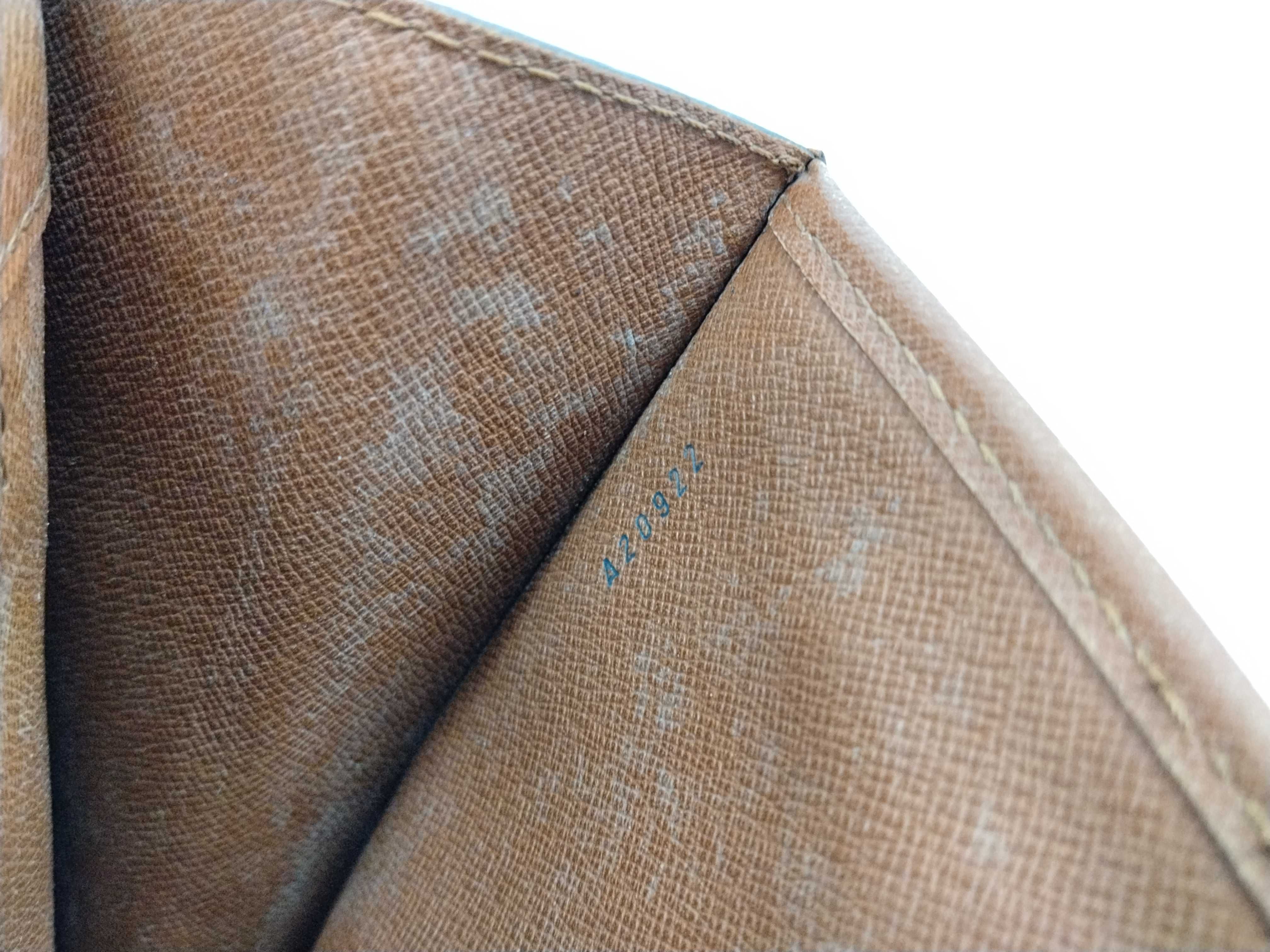 Monogram M51797 Bordeaux 27 Shoulder bag (Shoulder strap missing) — view 15