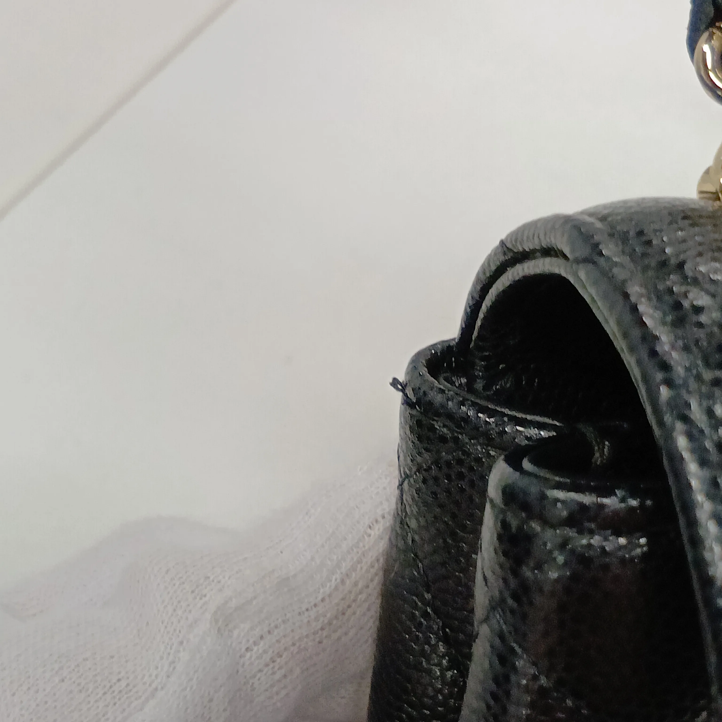 [Individually packaged] Chanel Coco Handle Mini Caviar Skin 2-Way Handbag, Black with Gold Hardware, G86UPXH1, Random Serial Number — view 10