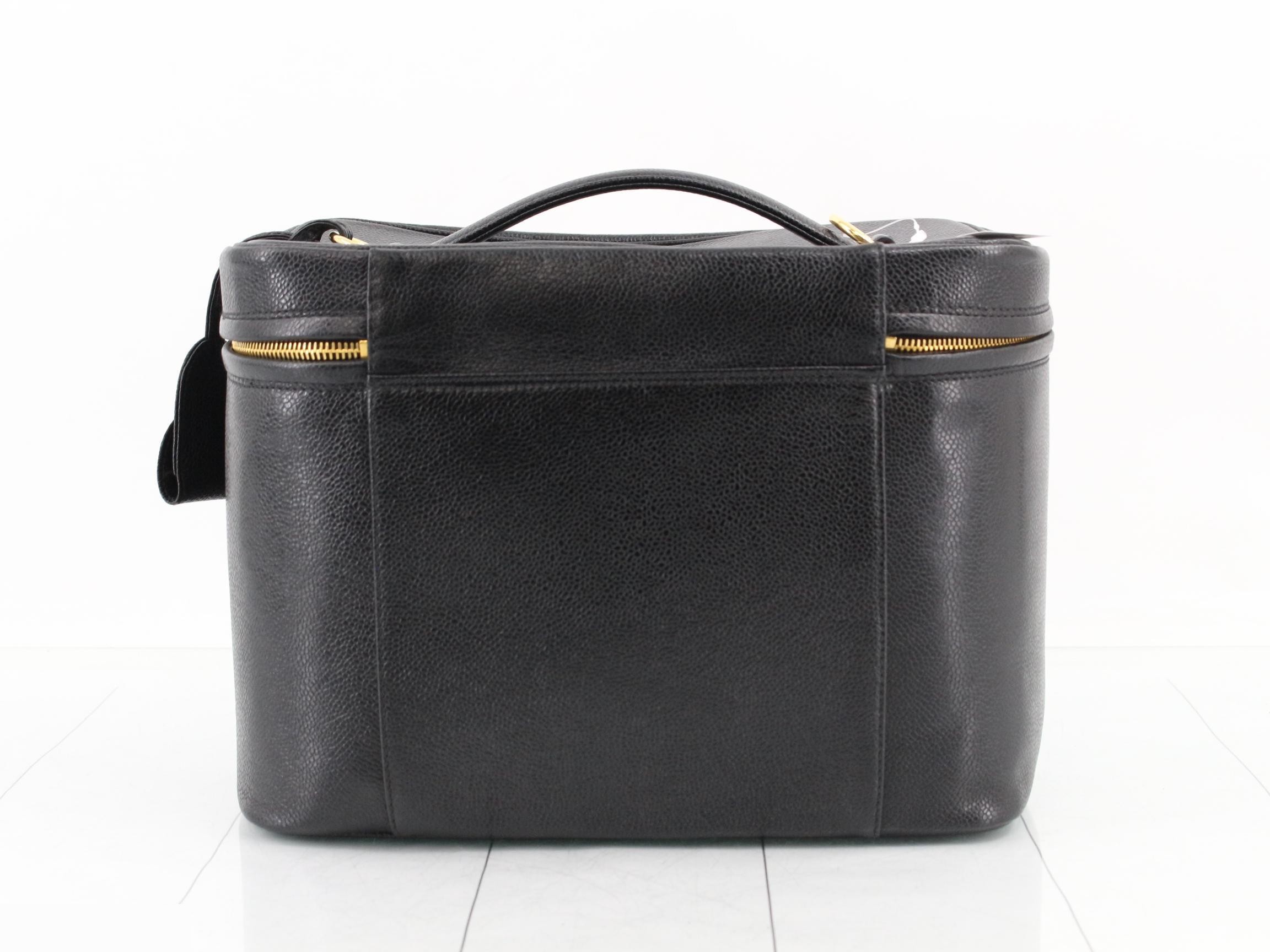 Vanity W28 H22 — view 2