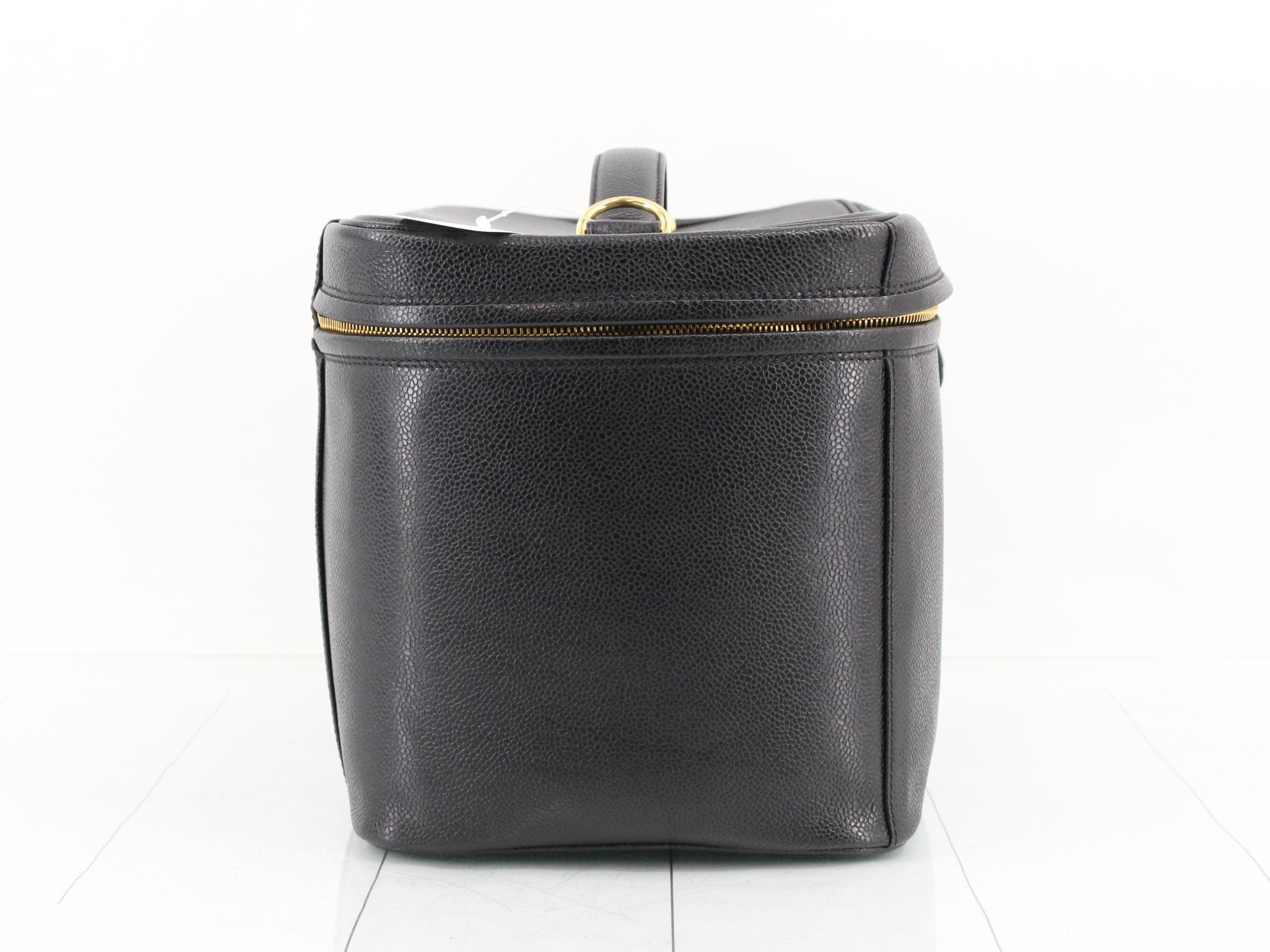 Vanity W28 H22 — view 4