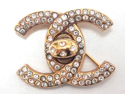 Cocomark Turnlock Rhinestone Brooch 96A