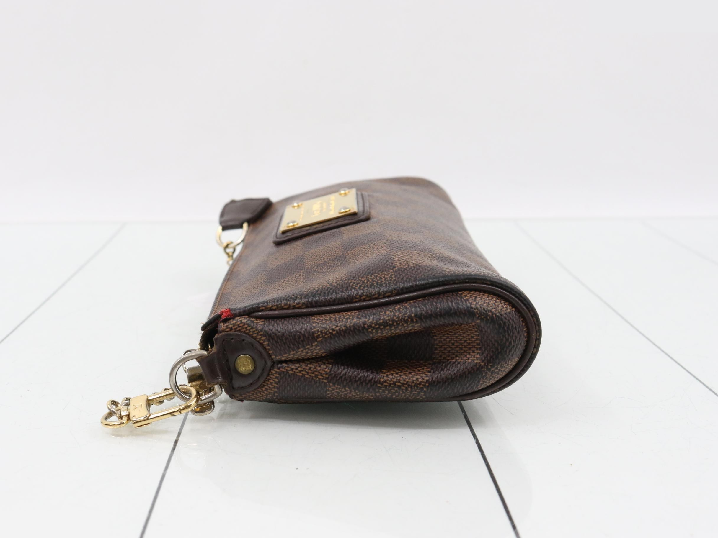 Damier Eva Shoulder Bag — view 4