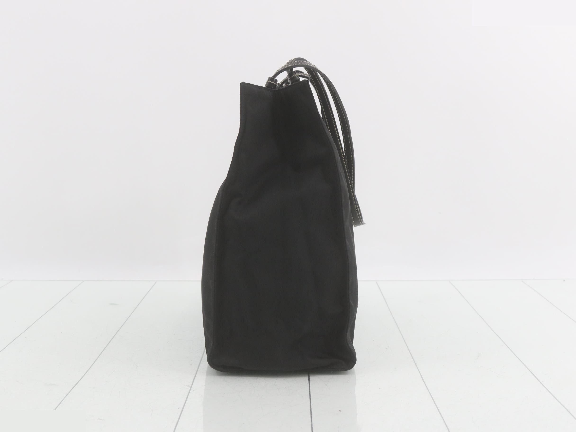 handbag — view 3