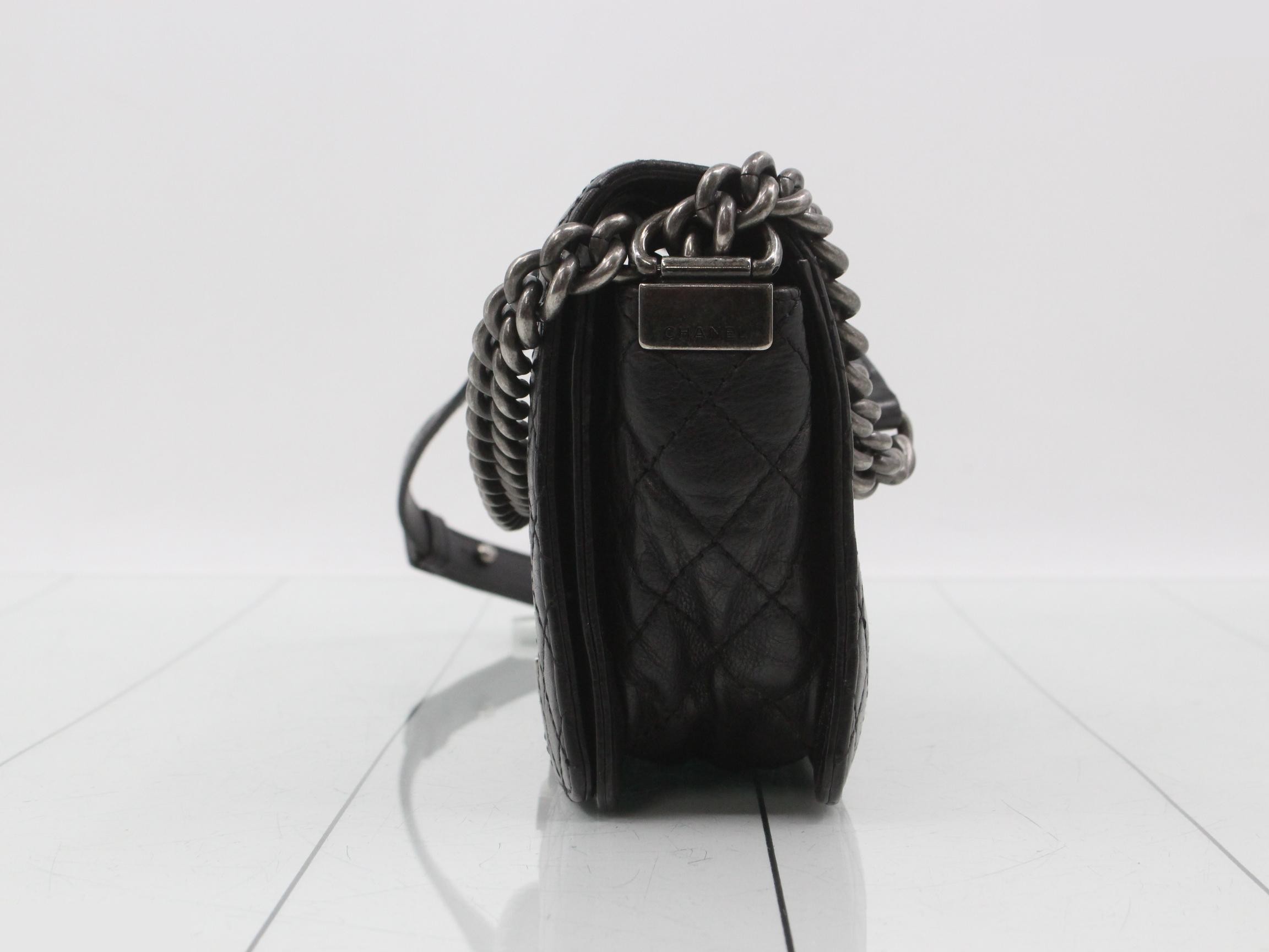 Matelassé (bag) - Shoulder bag — view 3