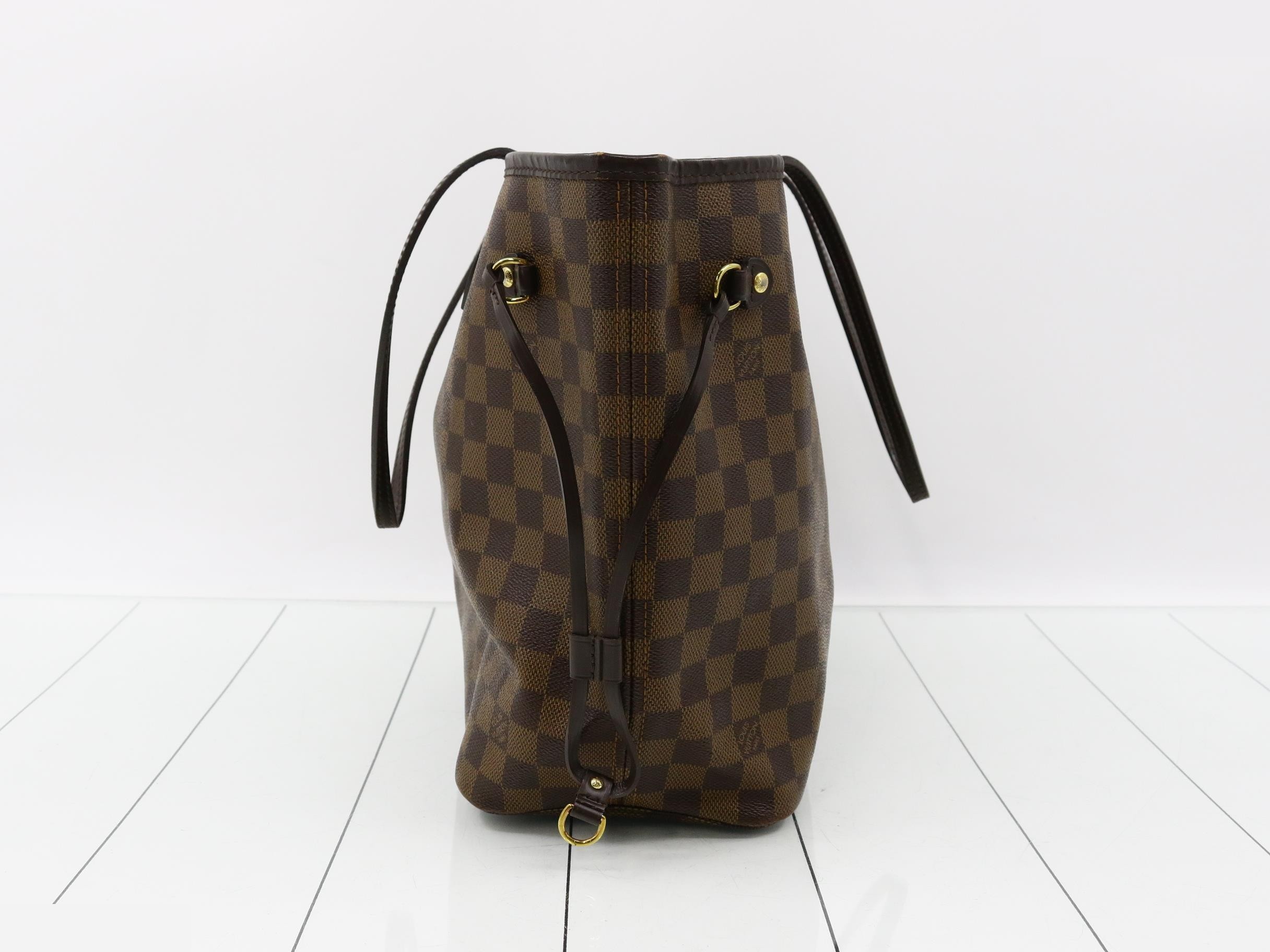 Damier Neverfull MM Cerise Tote Bag — view 3