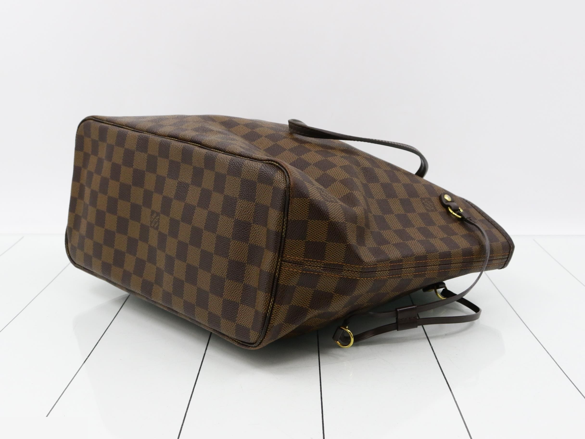 Damier Neverfull MM Cerise Tote Bag — view 6