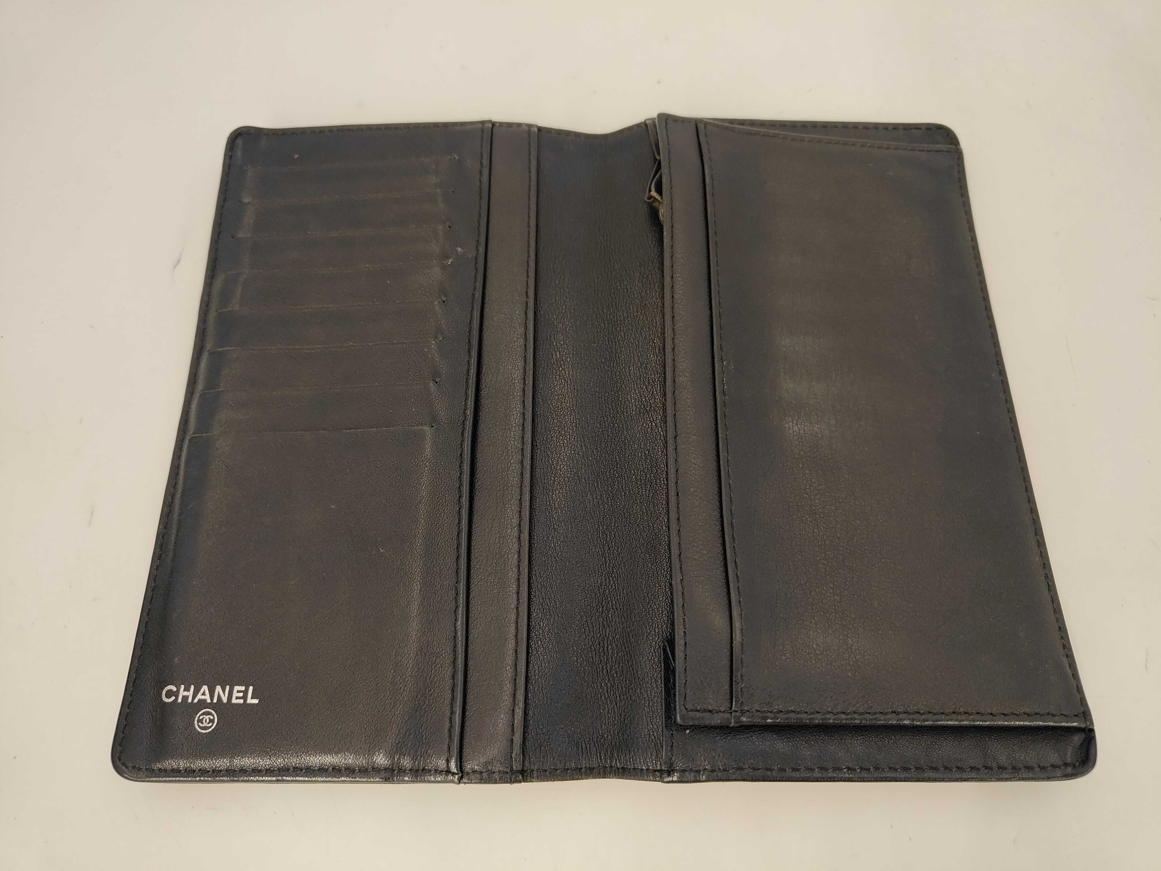 Bi-fold Long Wallet Coco Mark Caviar Leather Black Wallet — view 5