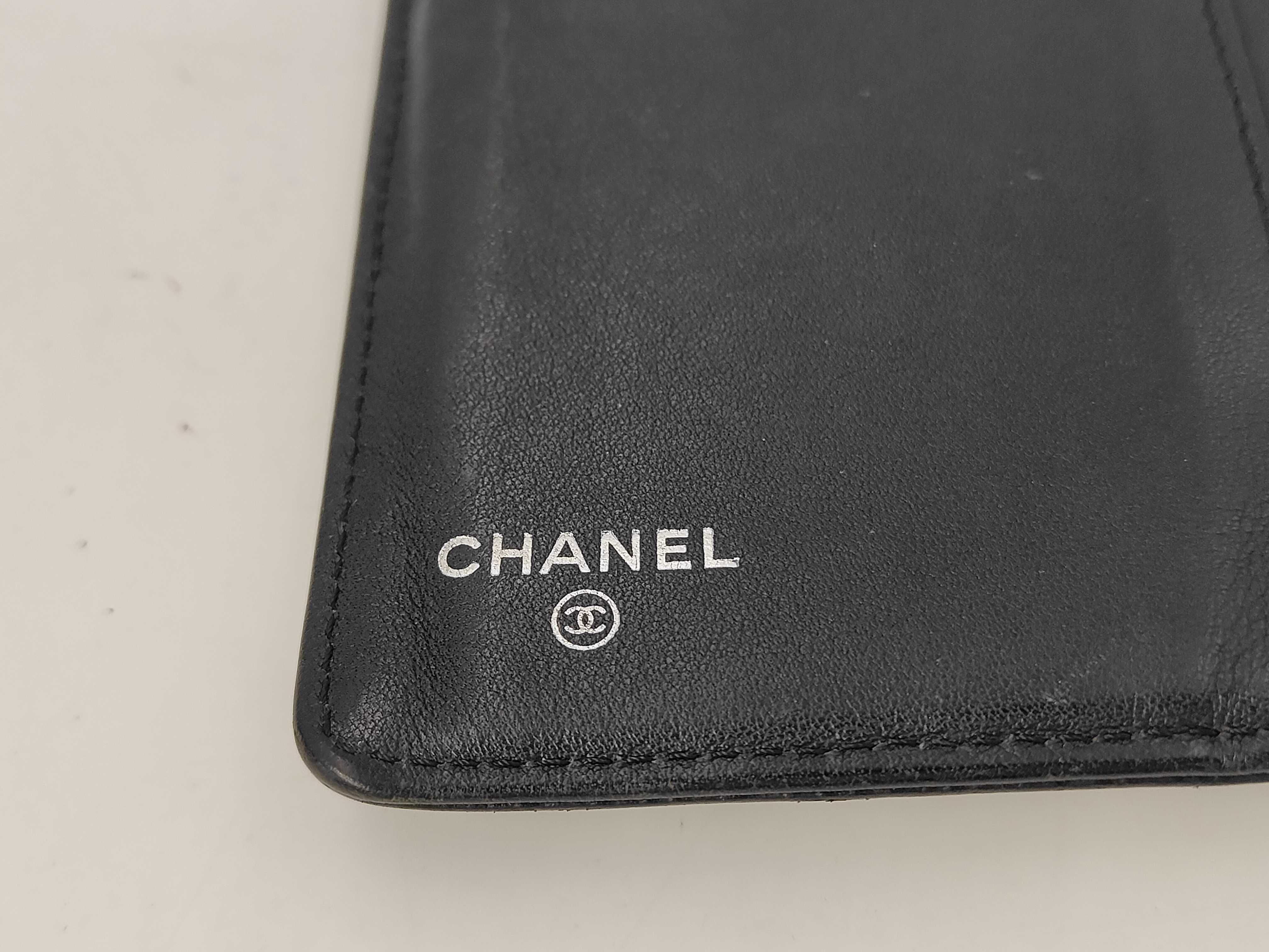 Bi-fold Long Wallet Coco Mark Caviar Leather Black Wallet — view 6