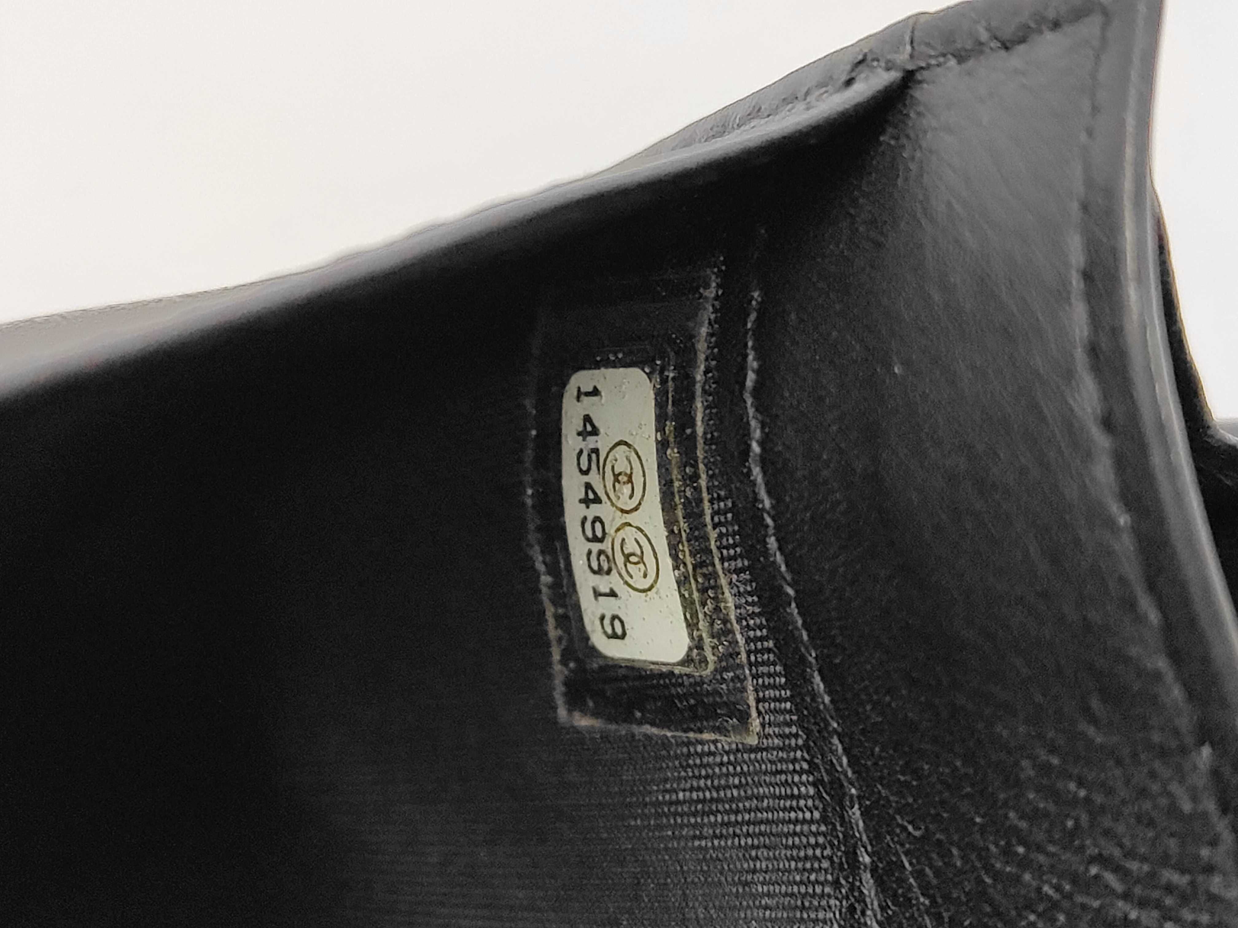 Bi-fold Long Wallet Coco Mark Caviar Leather Black Wallet — view 10