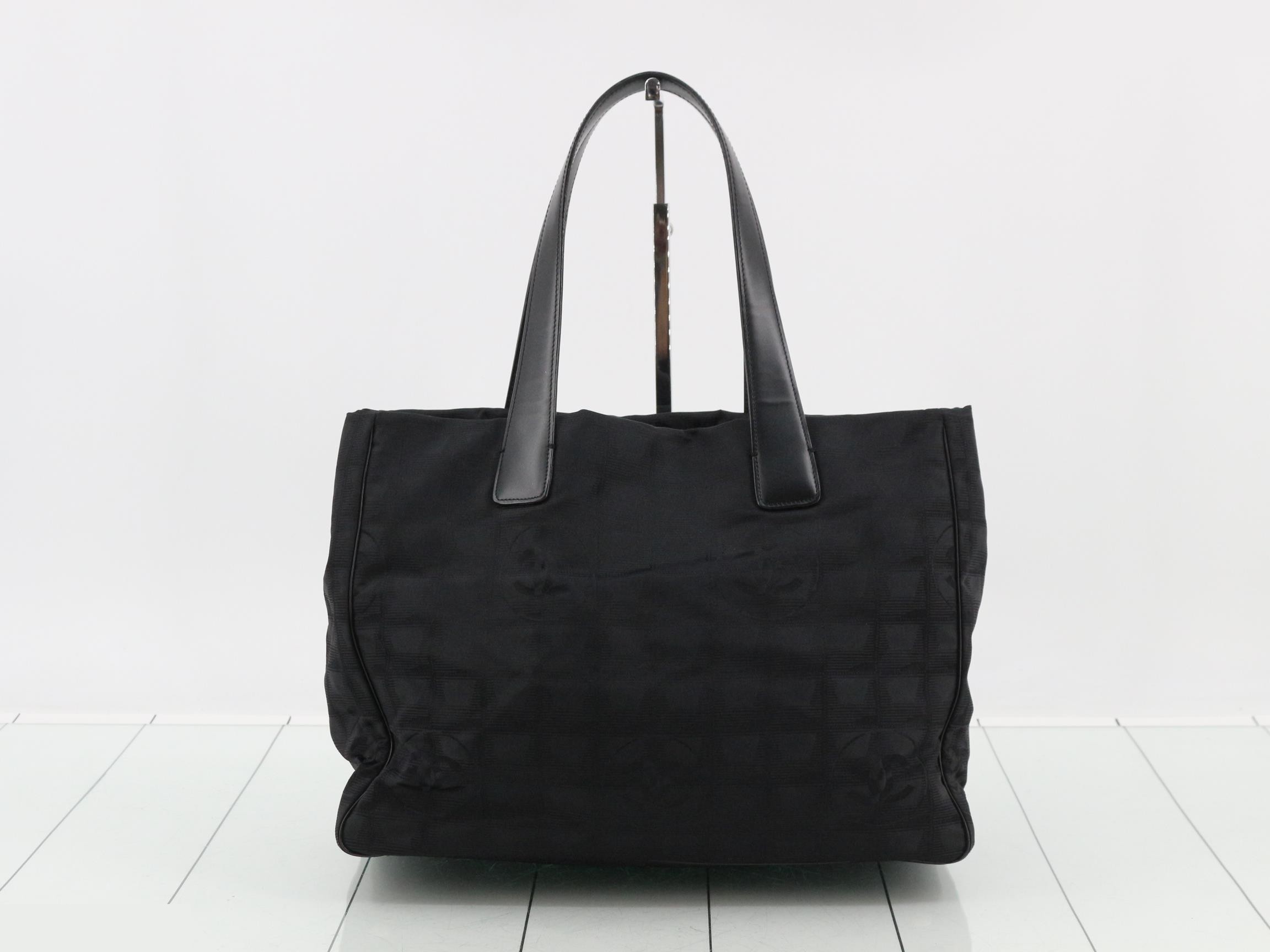 New Travel Line (Bags) - Tote Bag — view 2