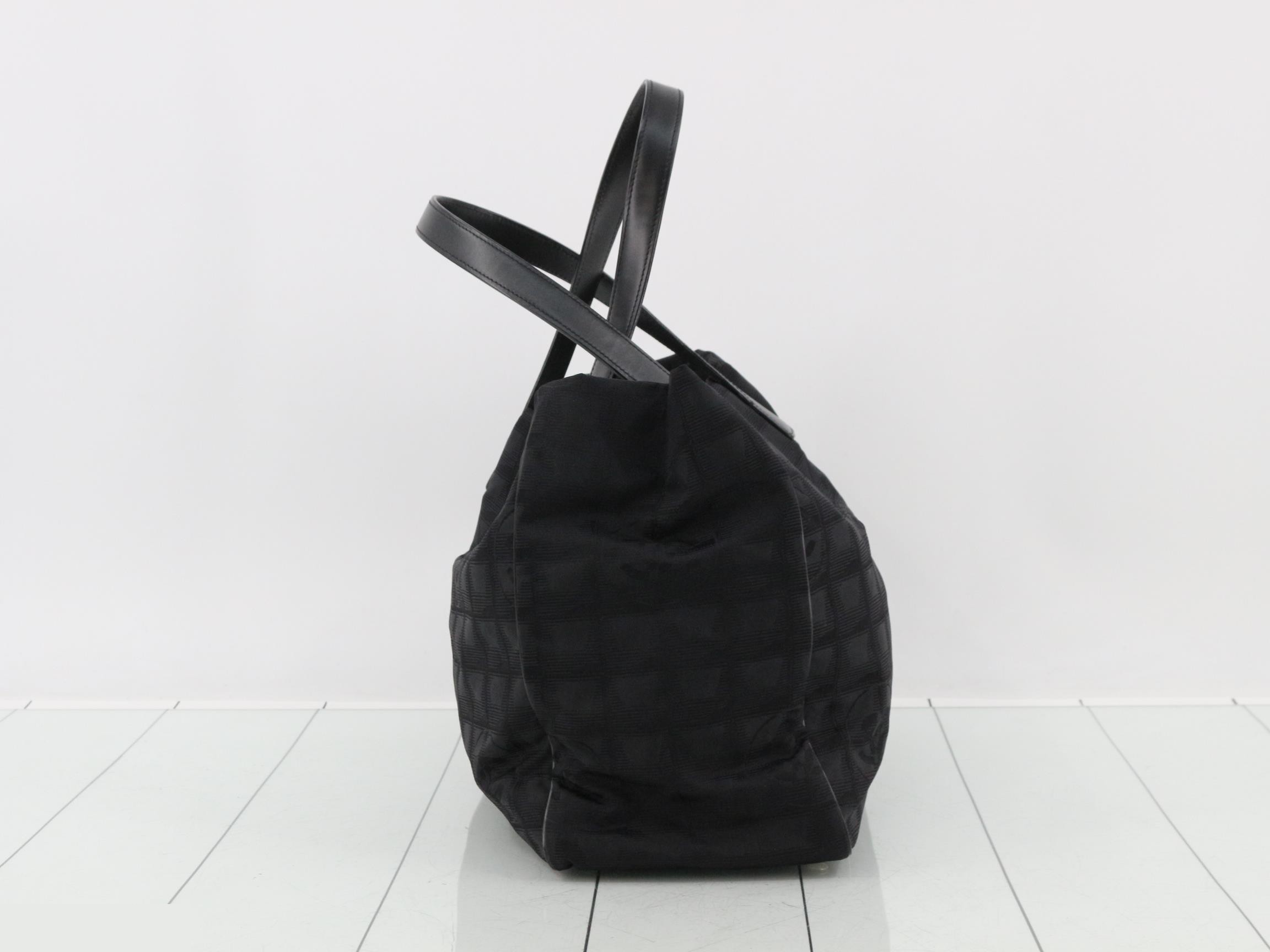 New Travel Line (Bags) - Tote Bag — view 4