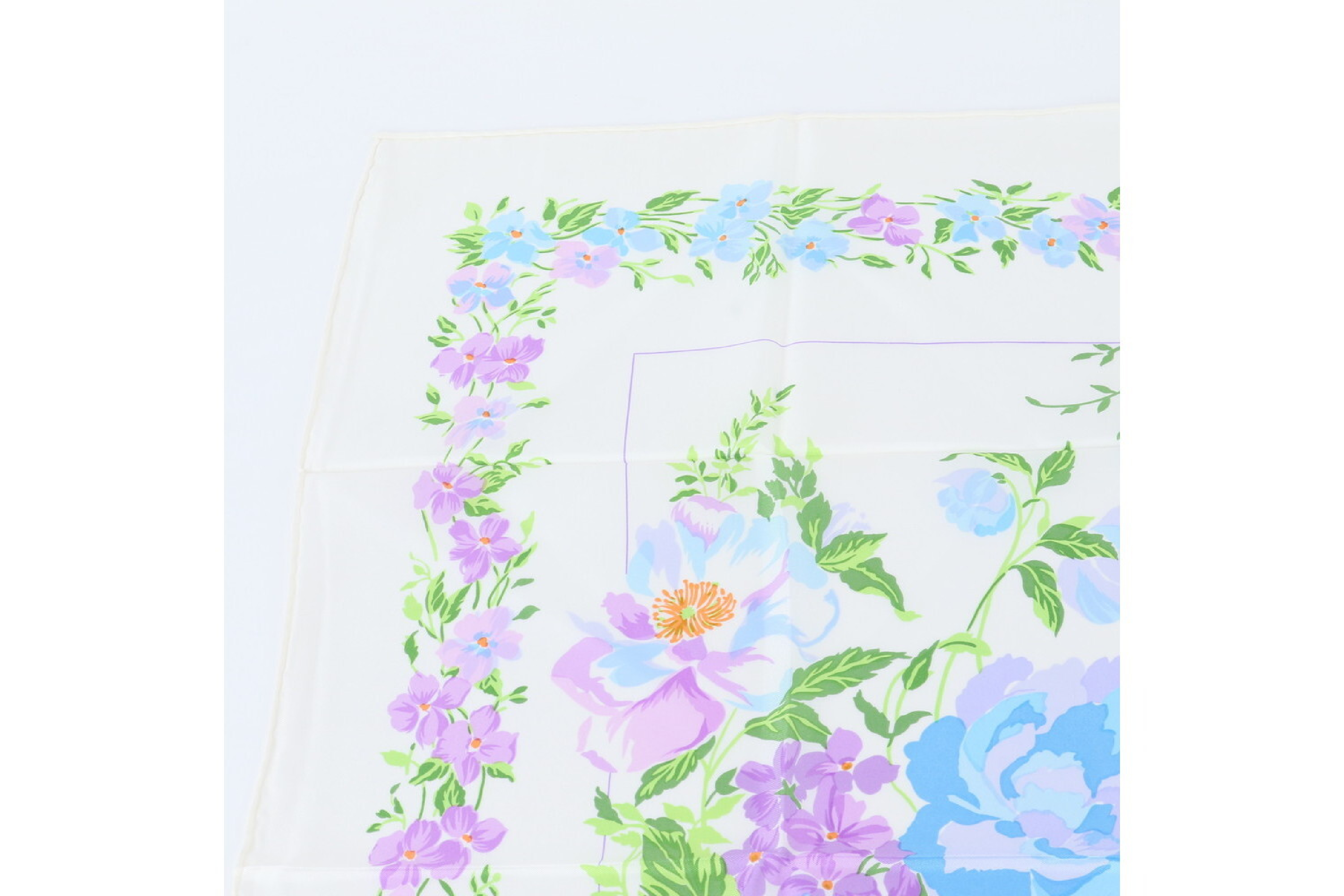 tag attached, 100% silk scarf, other accessories. — view 3