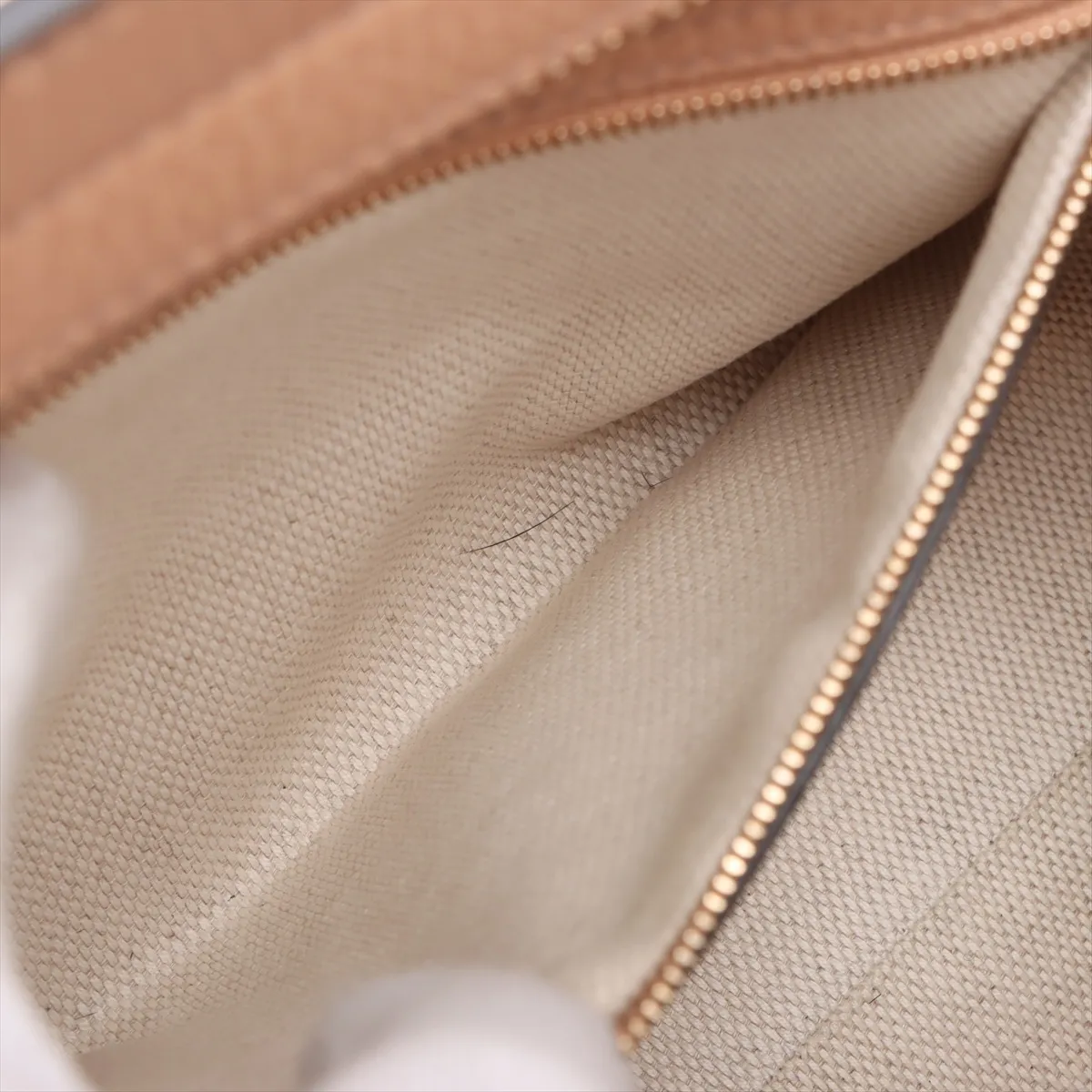Soho Leather 2-Way Handbag, Beige, 607722 (Outlet) — view 9